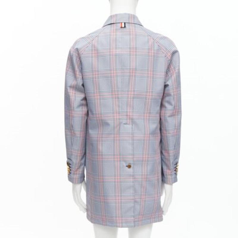 Thom Browne reversibile blu navy  cappotto classico a quadri con bottoni dorati JP2 M in vendita 3