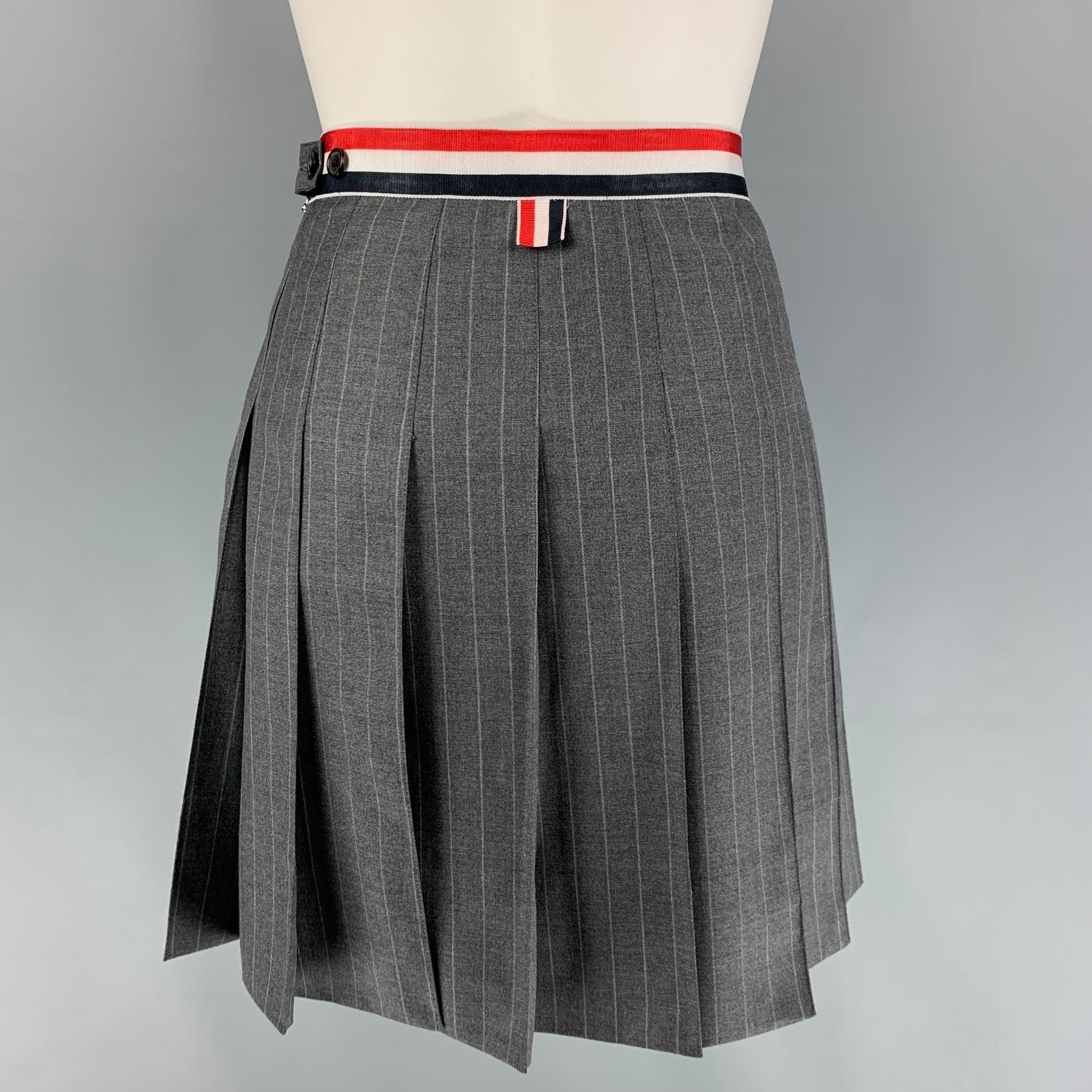 THOM BROWNE Size 2 Gray Charcoal Wool Pleated Flannel Mini Skirt In Good Condition For Sale In San Francisco, CA