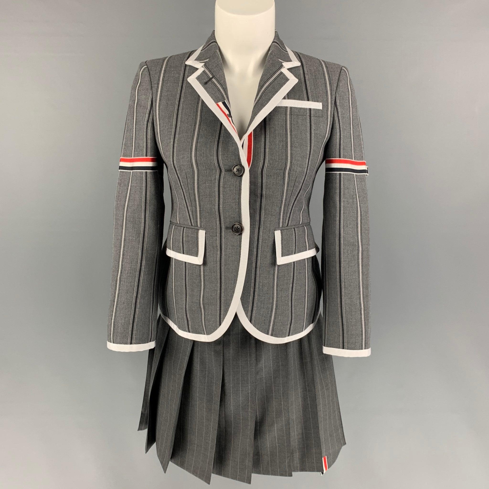 THOM BROWNE Size 2 Gray Charcoal Wool Pleated Flannel Mini Skirt For Sale 3