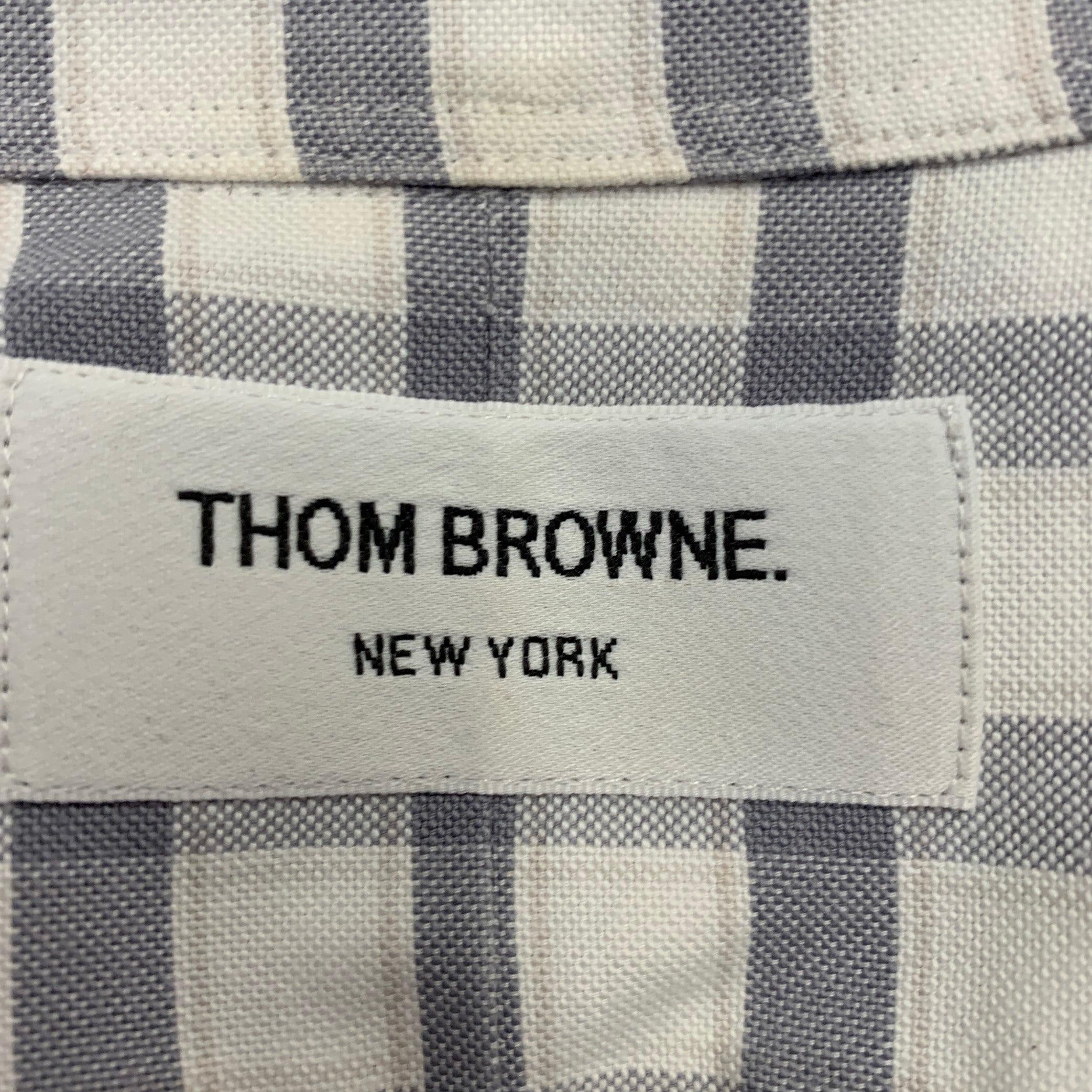 THOM BROWNE Größe S Grau Weiß Oxford Kariertes Langarmhemd aus Baumwolle im Angebot 1