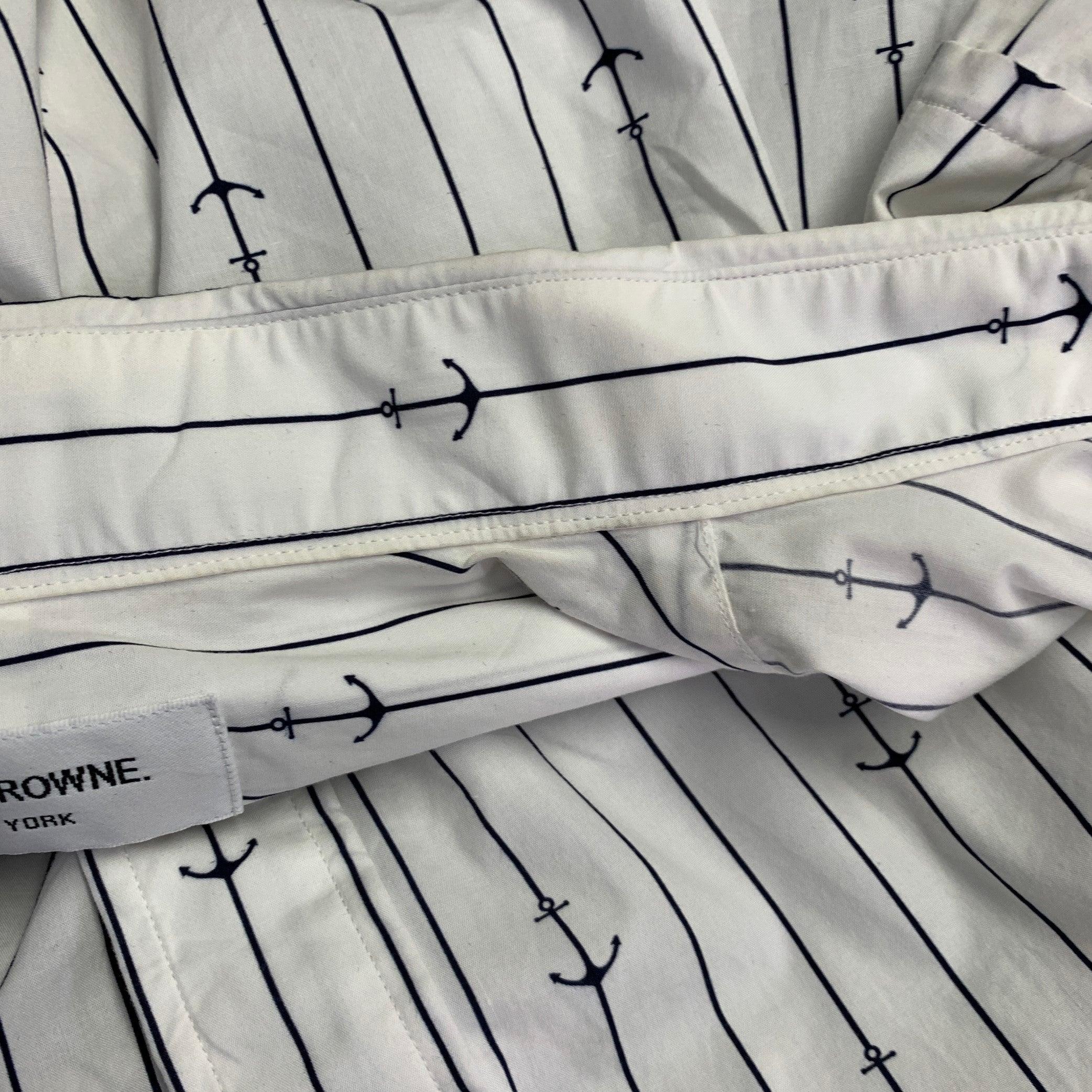 THOM BROWNE Camisa de manga larga de un bolsillo de algodón a rayas náuticas marino blanco talla S en venta 2