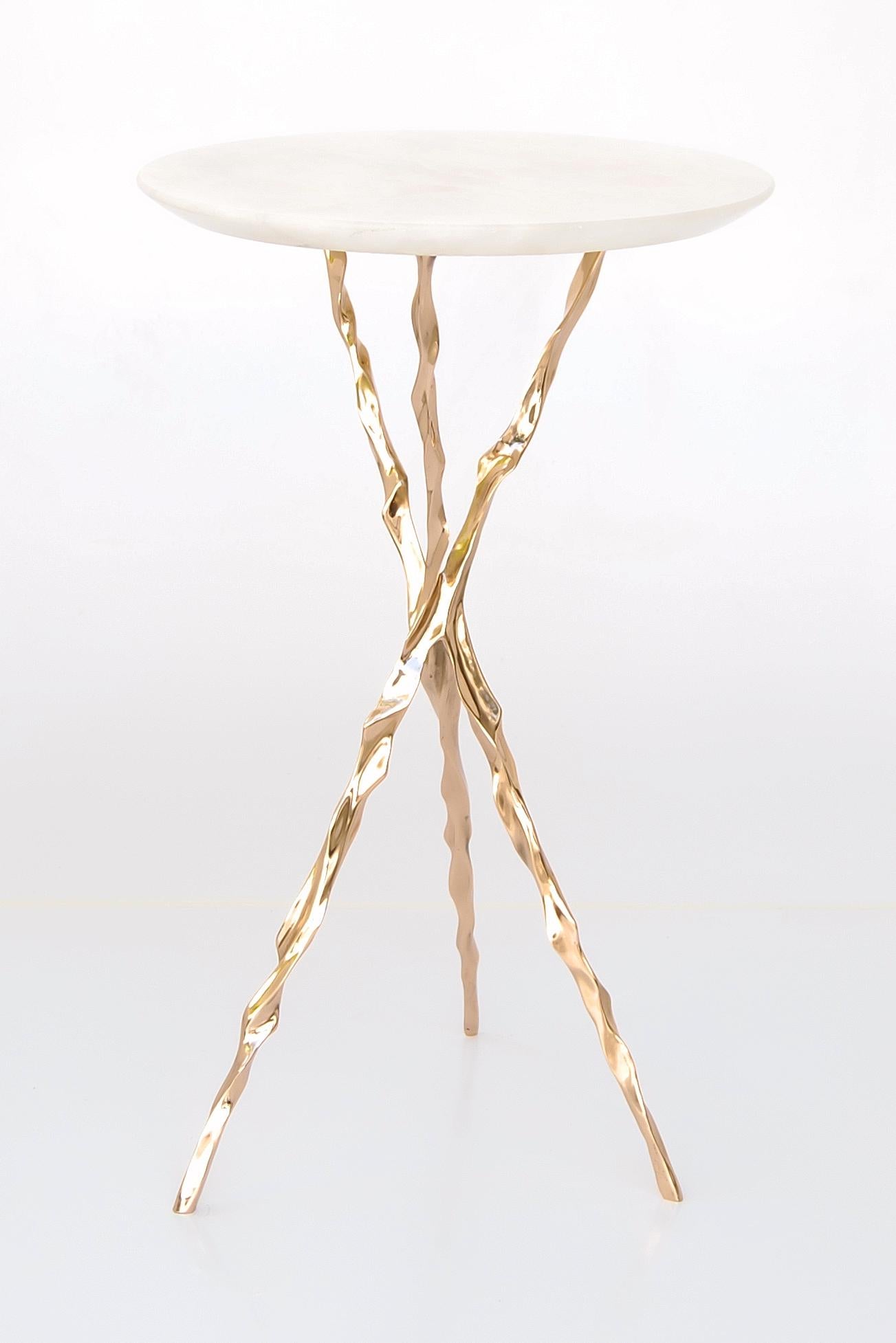 Moderne Table à boissons Thom avec plateau en onyx par Fakasaka Design en vente
