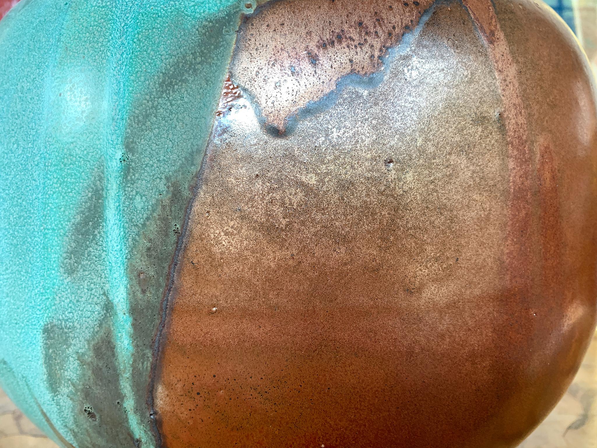 Vaso in ceramica Thom Lussier #7, dalla collezione Rame ossidato in vendita 3