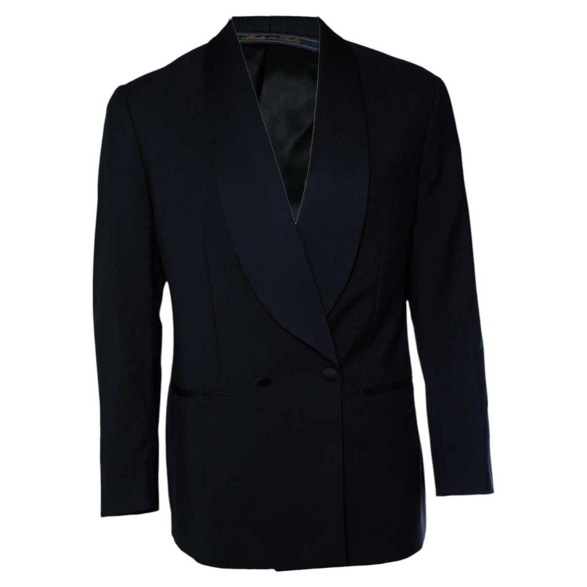 Thom Sweeney, blue blazer jacket
