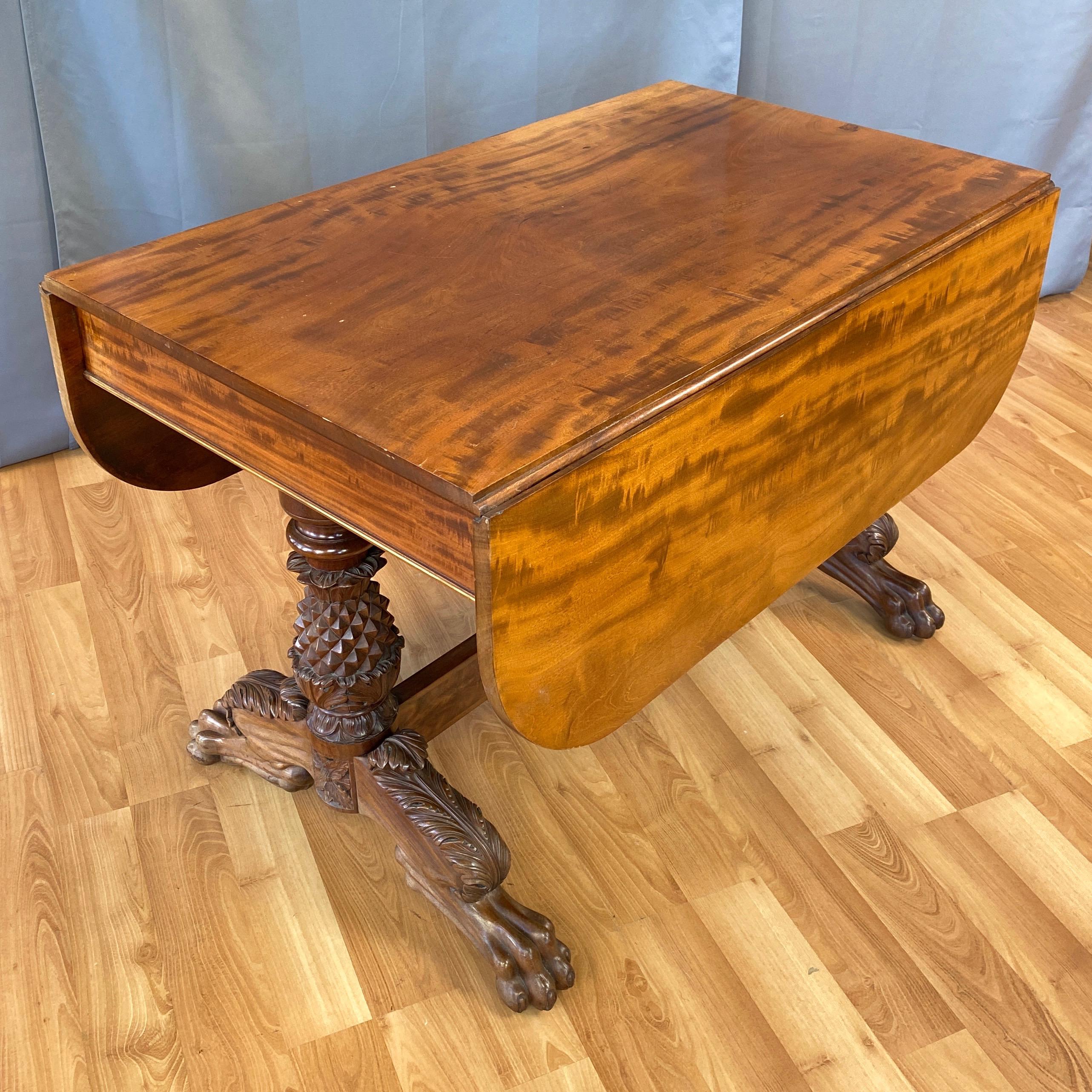 Thomas Astens American Classical Mahogany Drop-Leaf Dining Table, Early 1820s 2