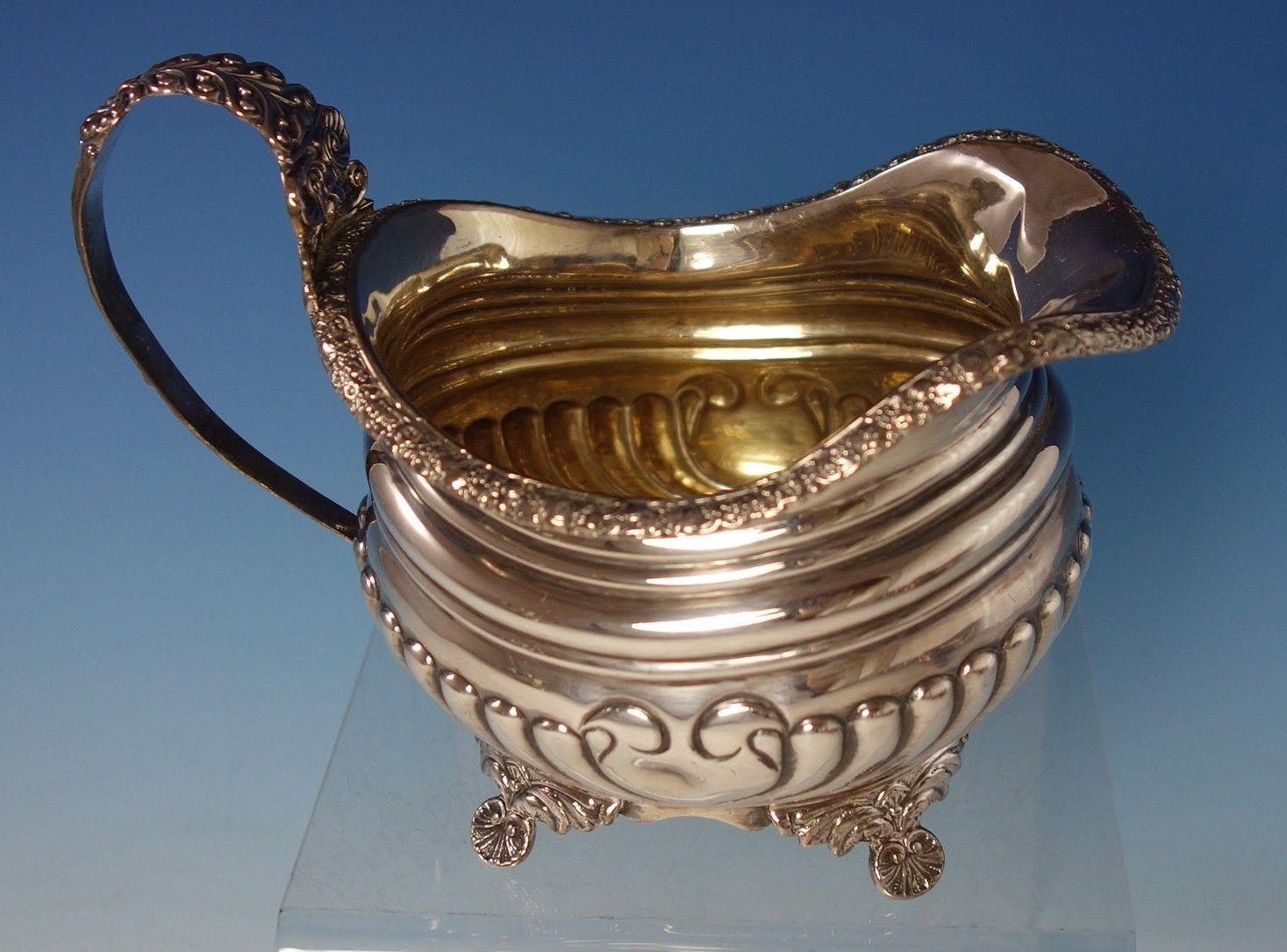 Englisches Sterlingsilber-Couchtisch-Set von Thomas Bowen mit geblümter Umrandung, 4-teilig im Zustand „Gut“ in Big Bend, WI