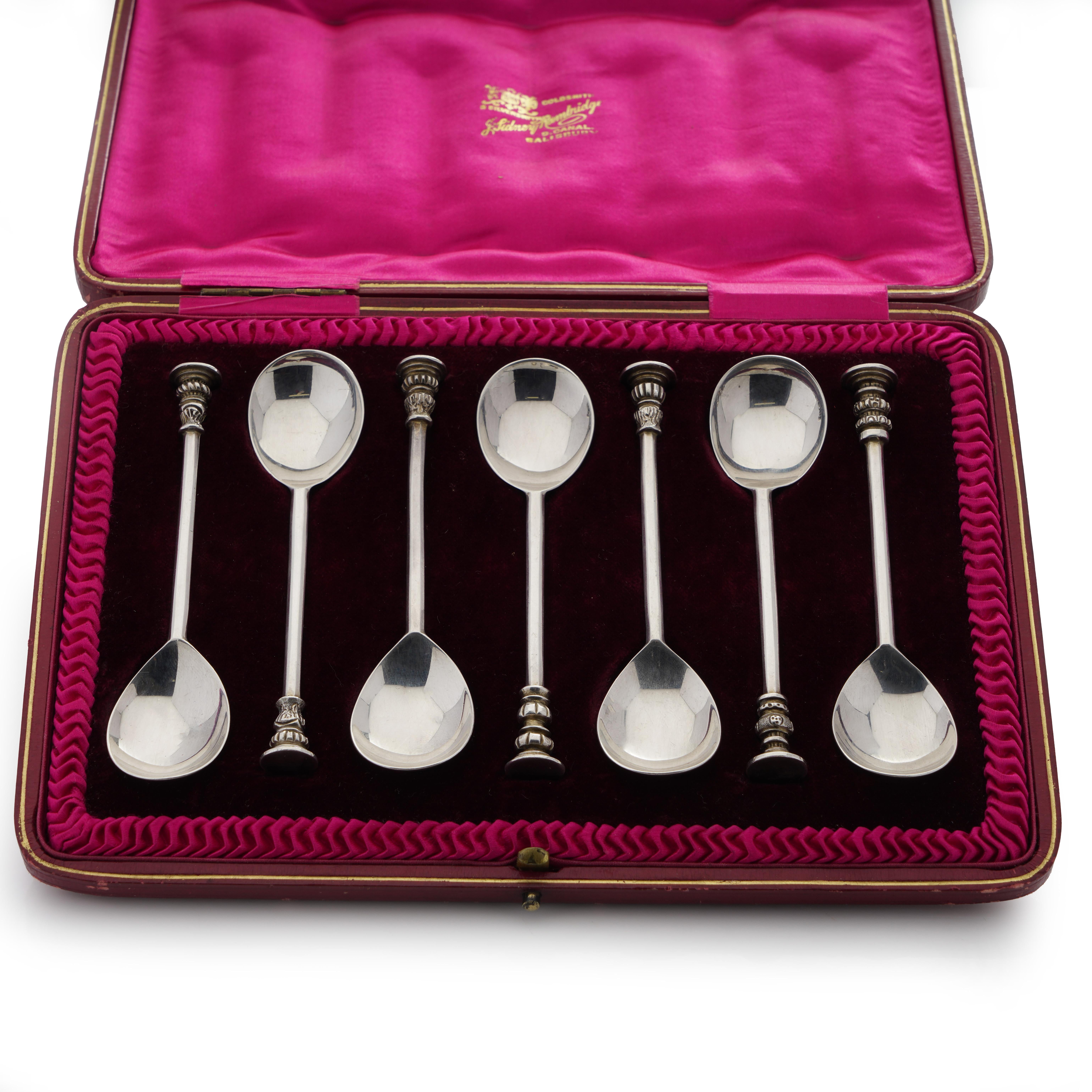Thomas Bradbury & Sons Ltd. Antico set di 7 cucchiai da tè in argento sterling di epoca edoardiana In condizioni buone in vendita a Braintree, GB
