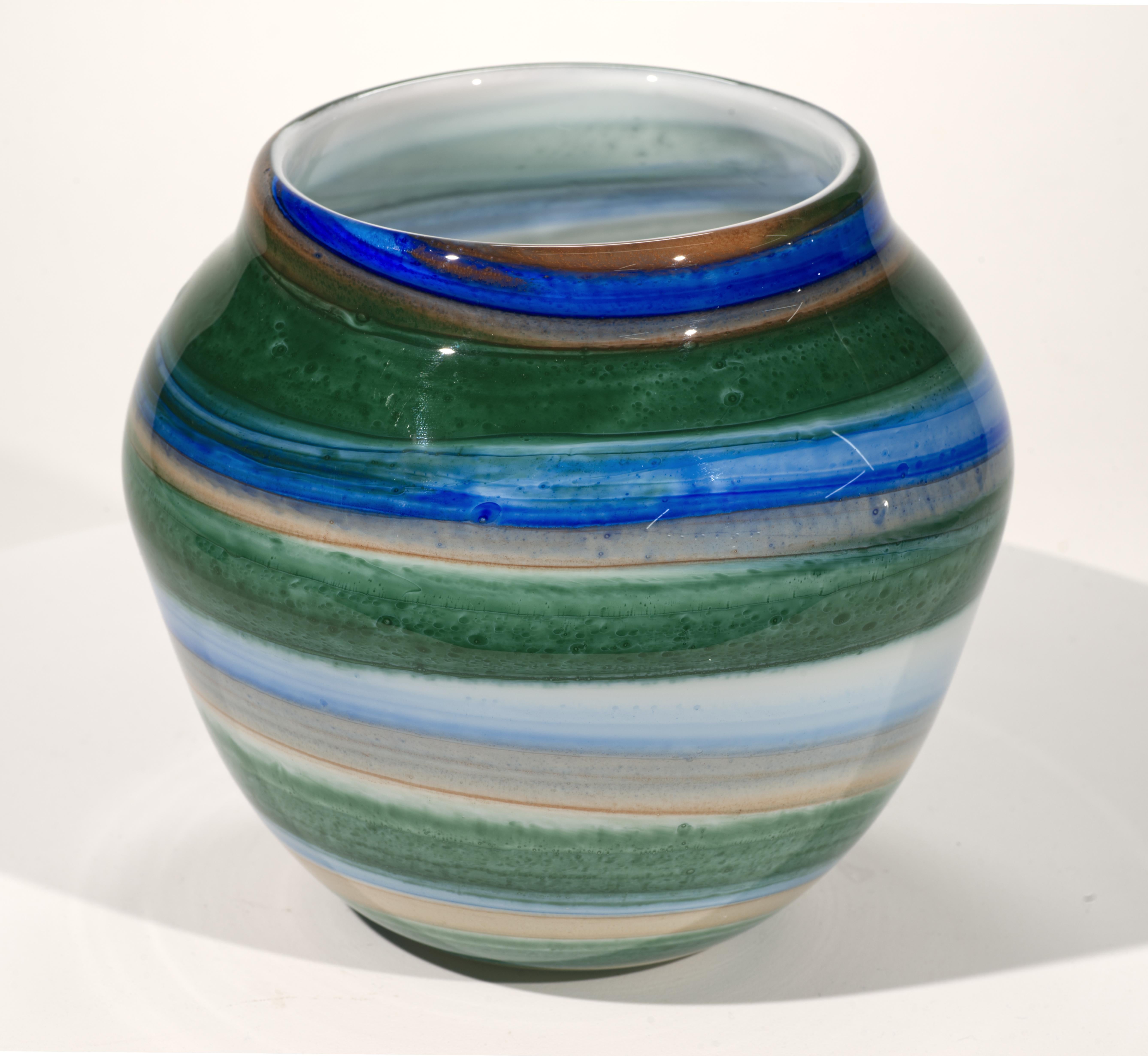 Thomas Buechner III para Vitrix Hot Glass Studio Jarrón rayado, NY Art Glass finales del siglo XX
