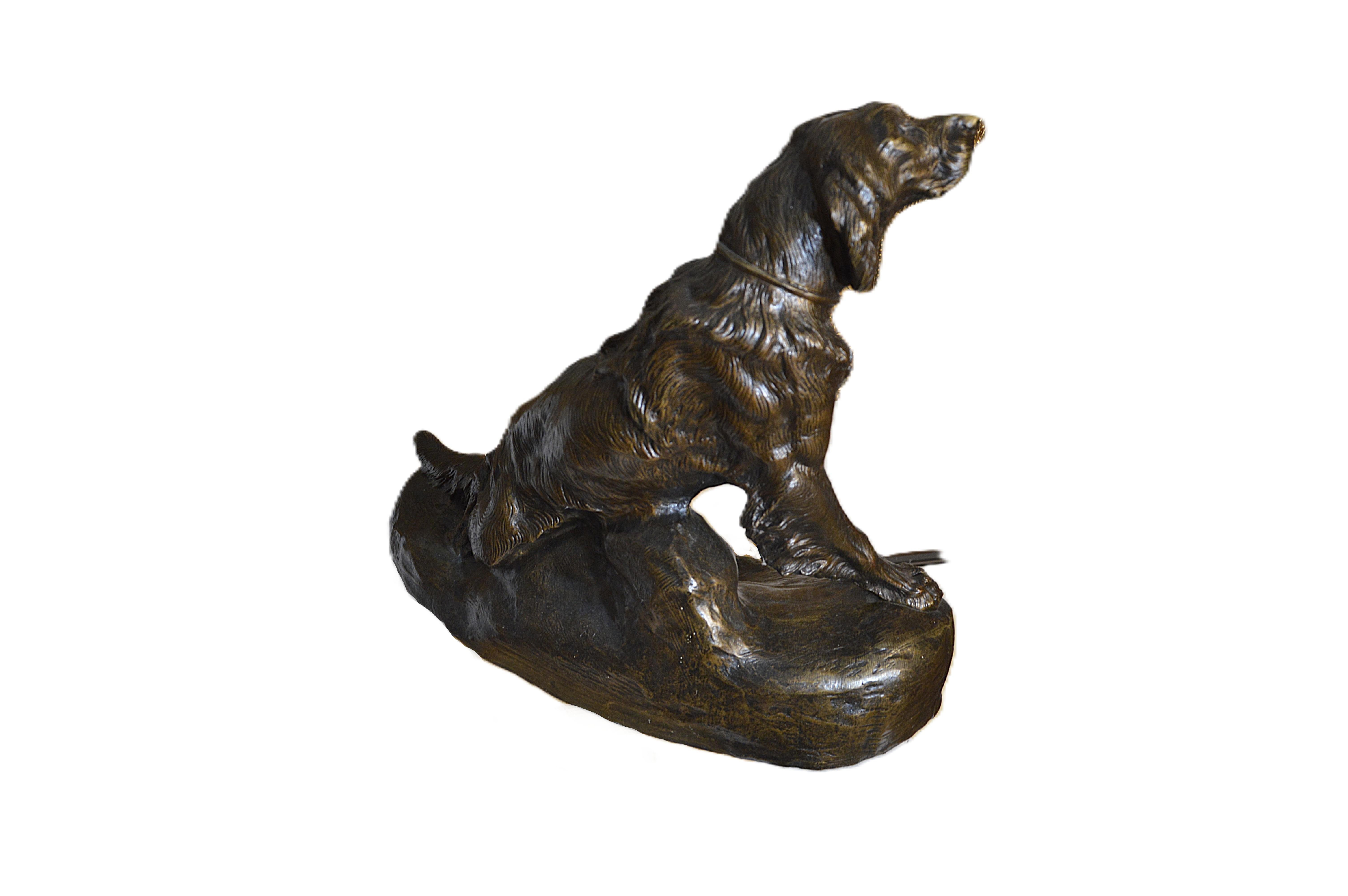 Bronze 

unterzeichnet

45 x 56 cm

Thomas François Cartier war ein französischer Bildhauer, der vor allem für seine Tierskulpturen bekannt ist, insbesondere für die ausdrucksstarken Bronzen von Hunden, Löwen und anderen Tieren. Er arbeitete zu