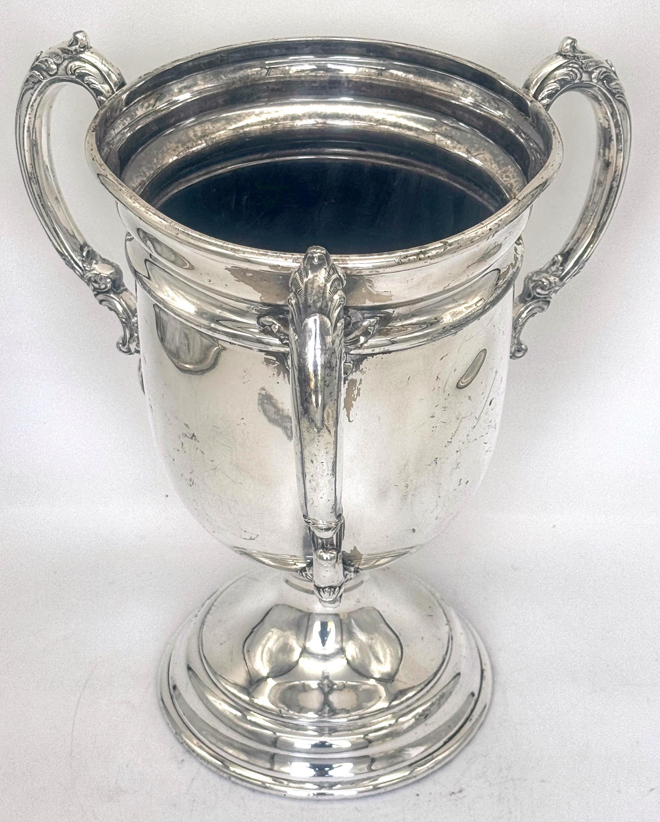 Thomas F. Garvin-Trophäe, 1925 Aviation-Trophäe, von Wilcox Silver Plate Co. (Gegossen) im Angebot