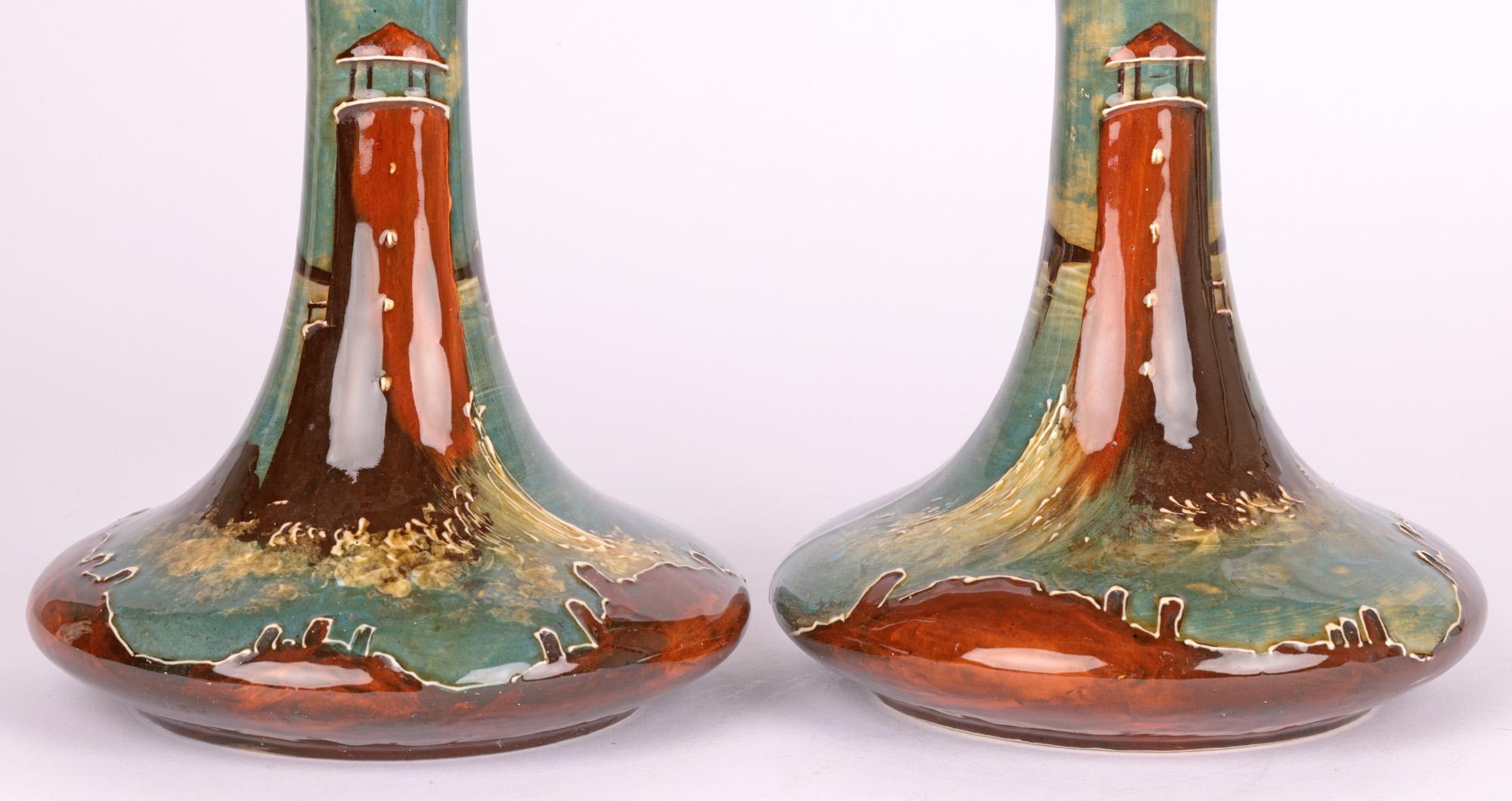 Anglais Paire de vases Art nouveau peints de phares par Thomas Forester en vente