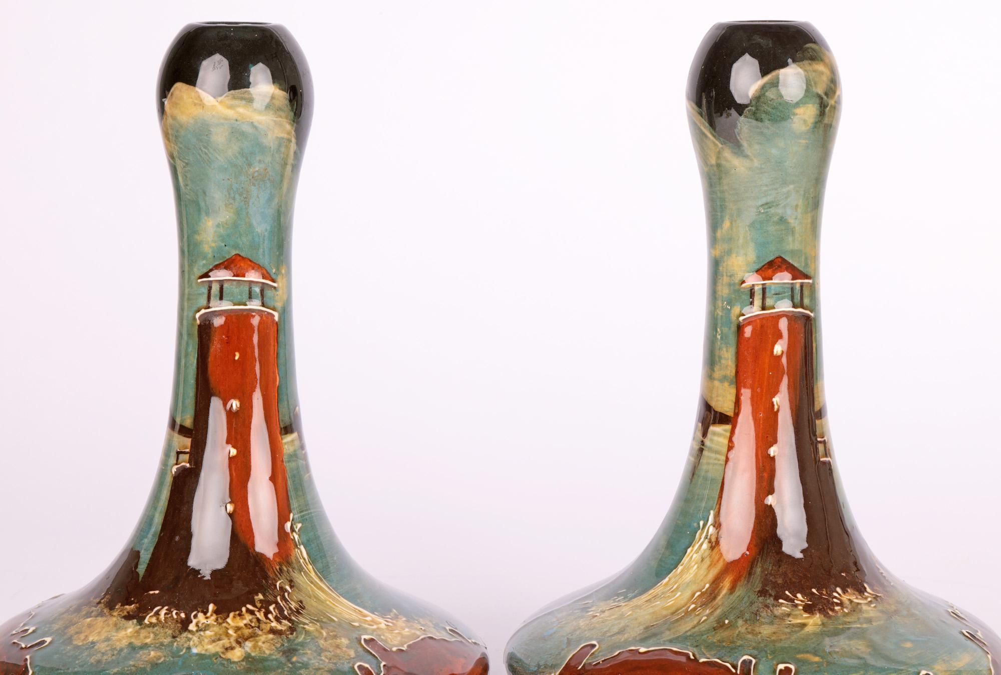 Vernissé Paire de vases Art nouveau peints de phares par Thomas Forester en vente