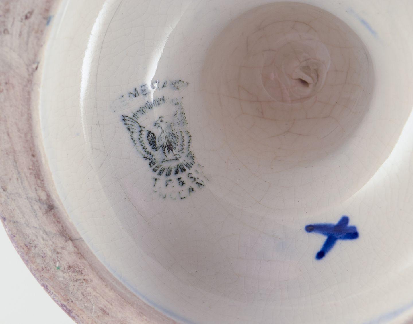 20ième siècle Thomas Forester & Sons, England. Grand vase Art Nouveau de forme Amphora. en vente