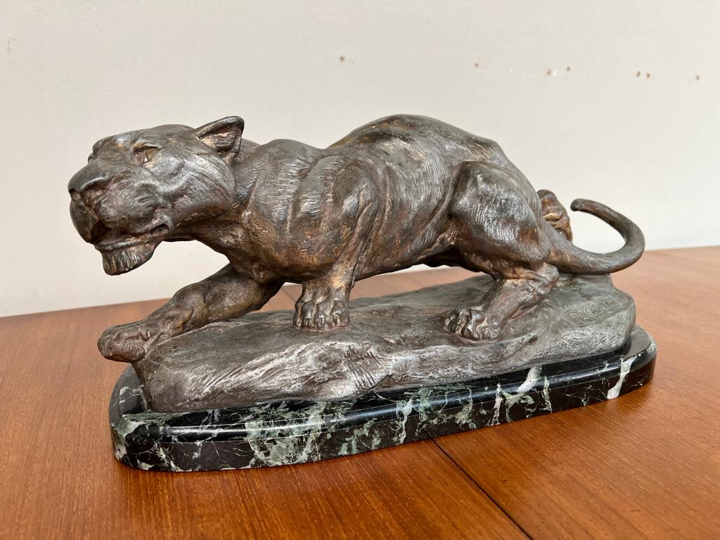 Art Déco Thomas Francois-Cartier (Marsiglia 1879 - Parigi 1943). pantera riccia in bronzo