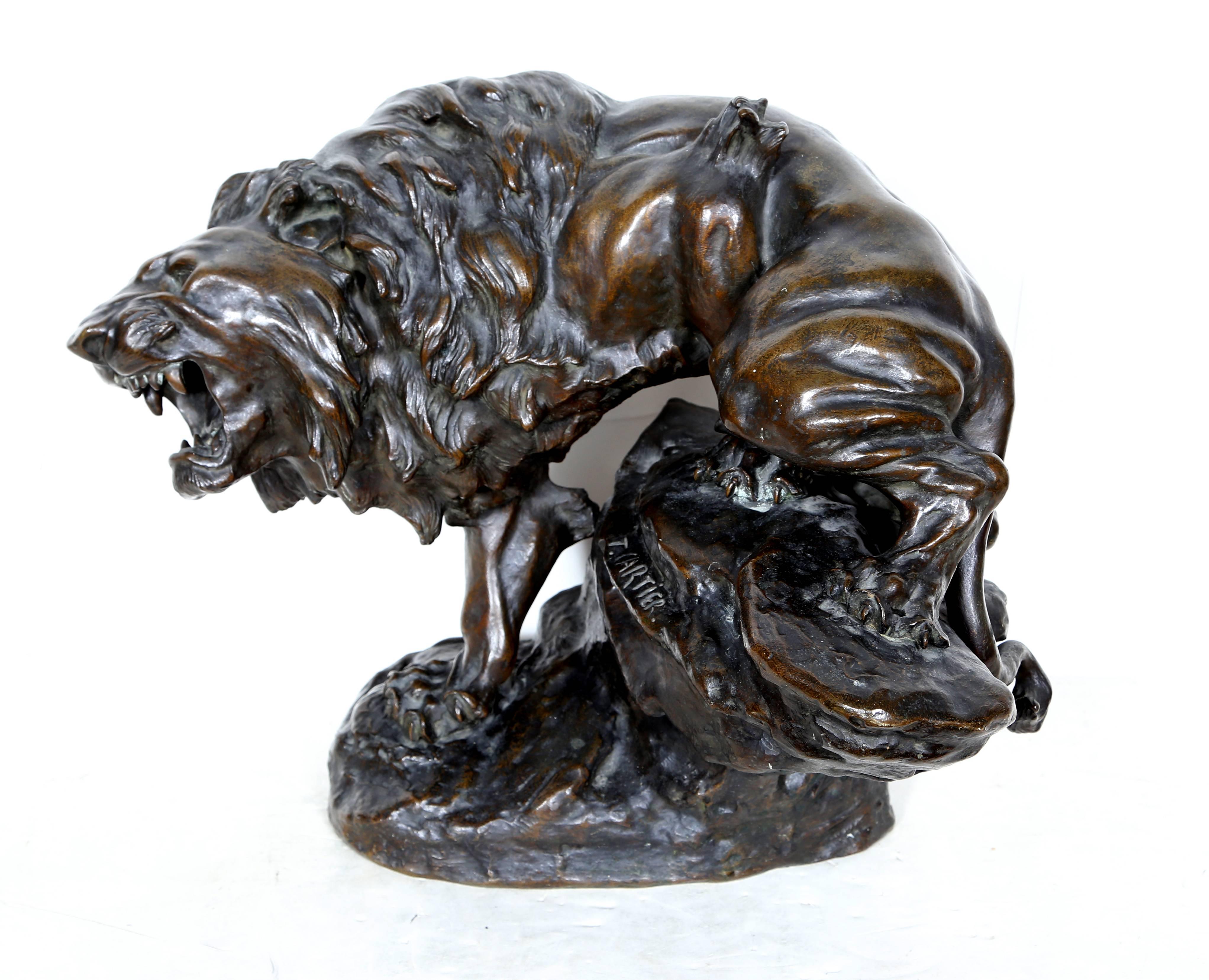 Thomas Francois-Cartier Figurative Sculpture - Snarling Lion