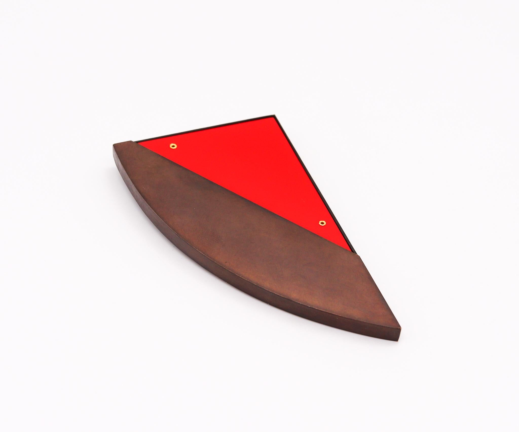 Women's or Men's Thomas Gentille 1970 Geometric Red Lucite Brooch In 18kt Gold Bronze And Copper For Sale