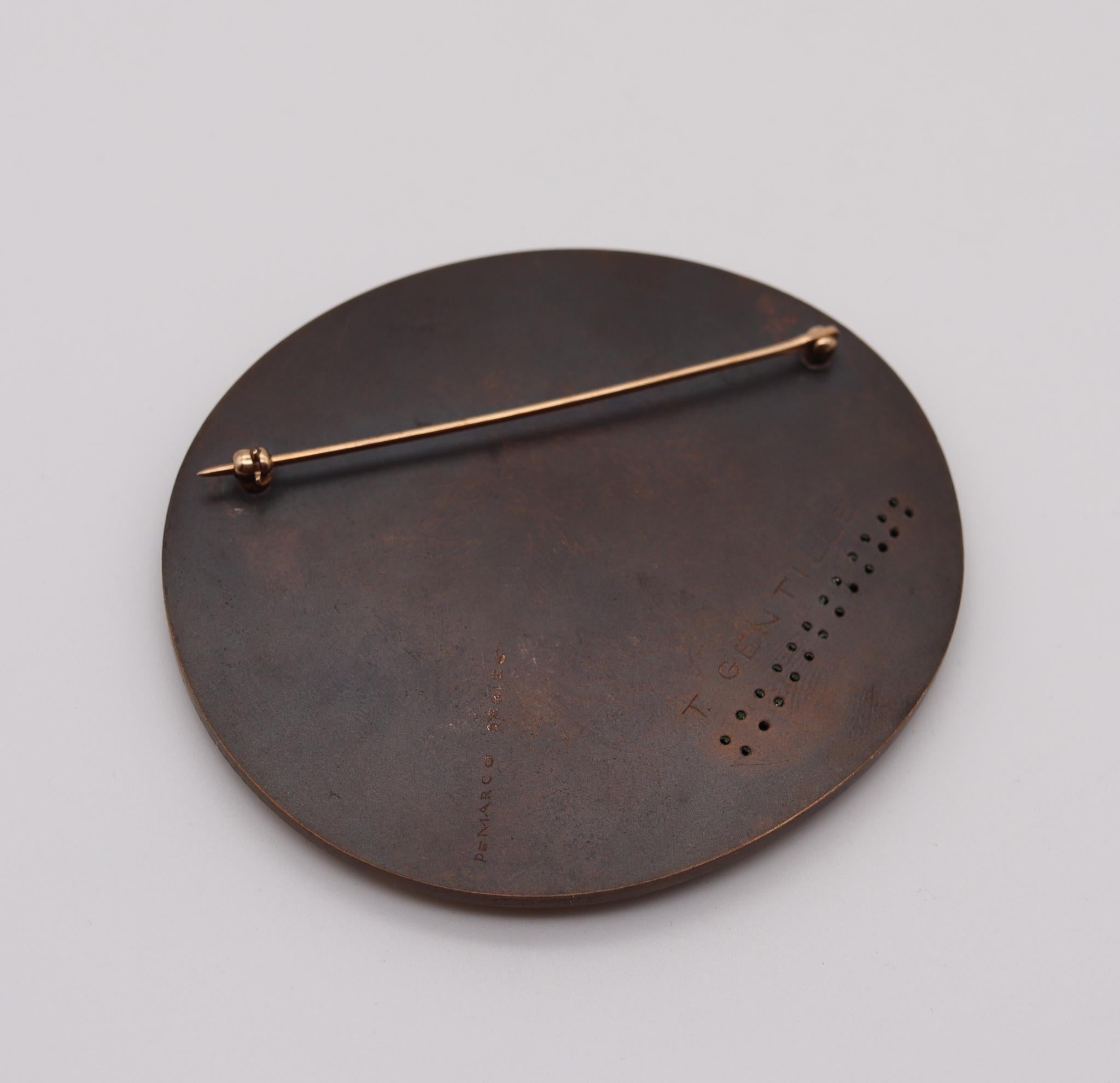 Thomas Gentille, eiförmige konvex-Brosche mit 1 Anhänger aus Bronze und 18 Karat Gold, 1970 für Damen oder Herren im Angebot