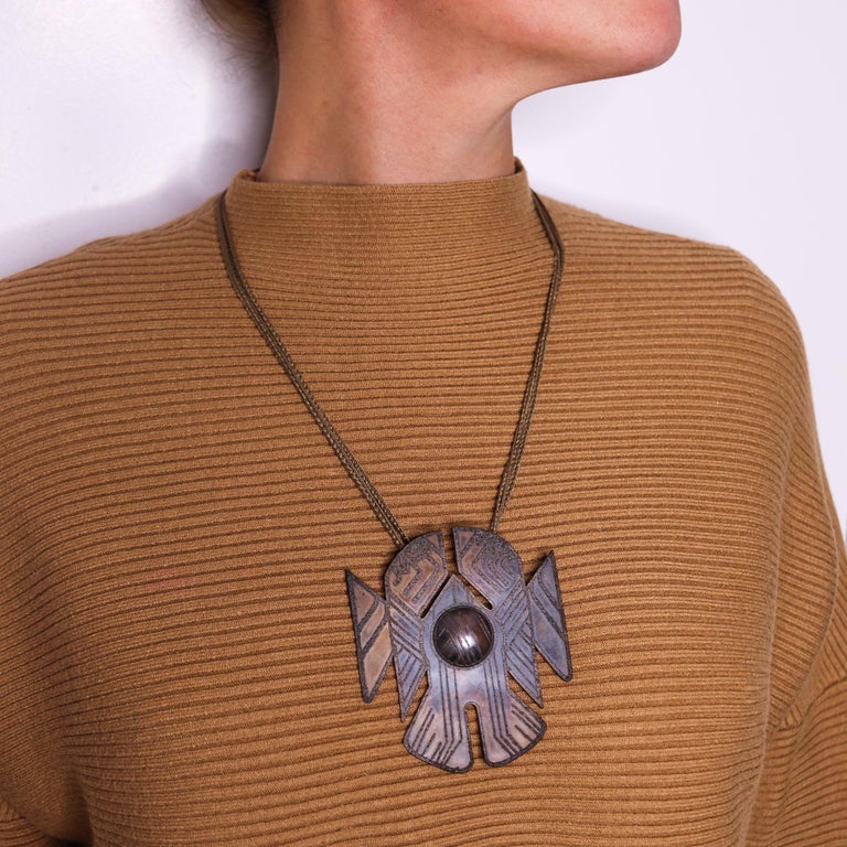 Collier Pendentif Sculptural Vintage Vers 1970 - Bronze Doré - Bijou D'artiste Symboliste