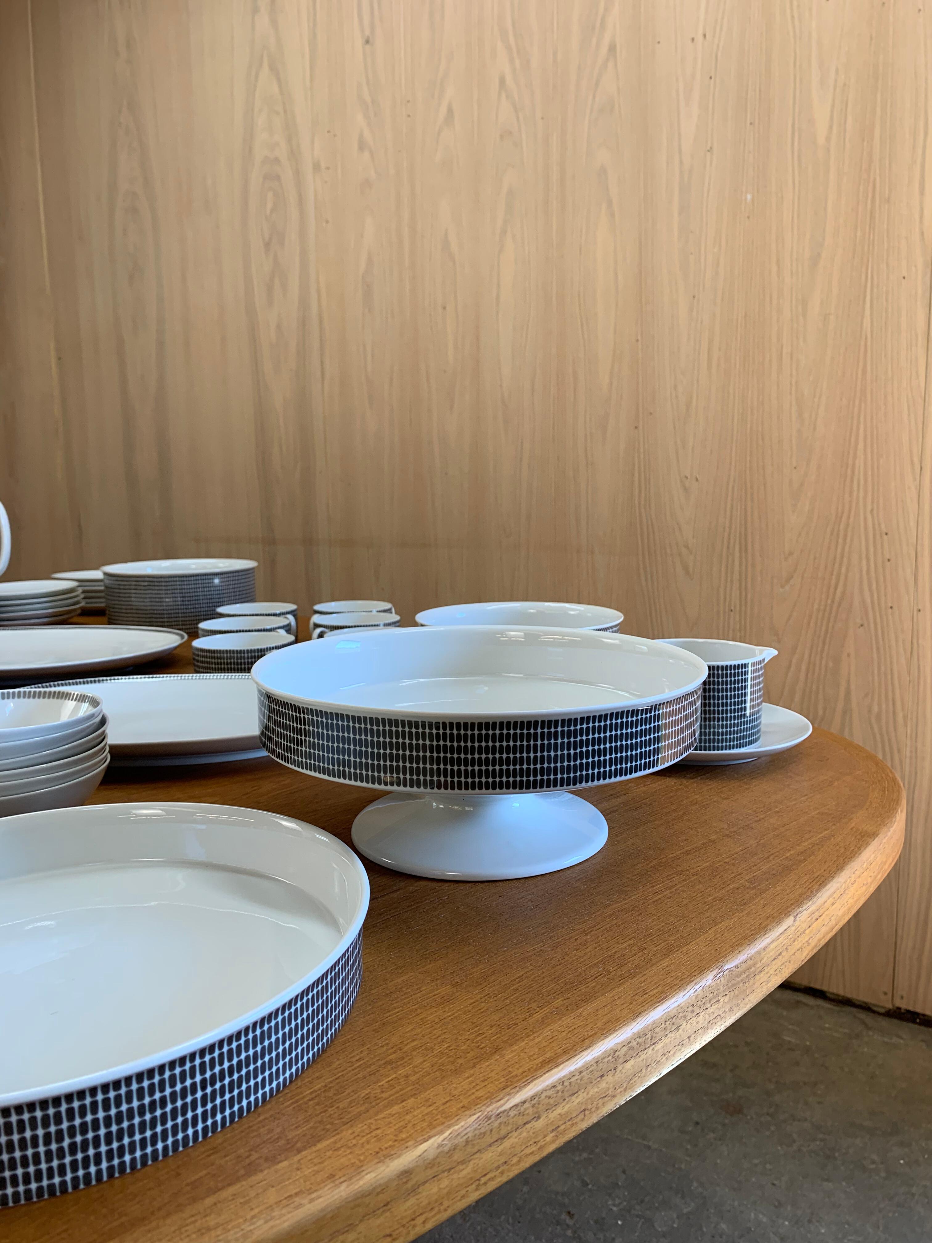 Thomas Germany “Onyx Grey” – Complete Mid-Century Dinnerware Set For Sale 6
