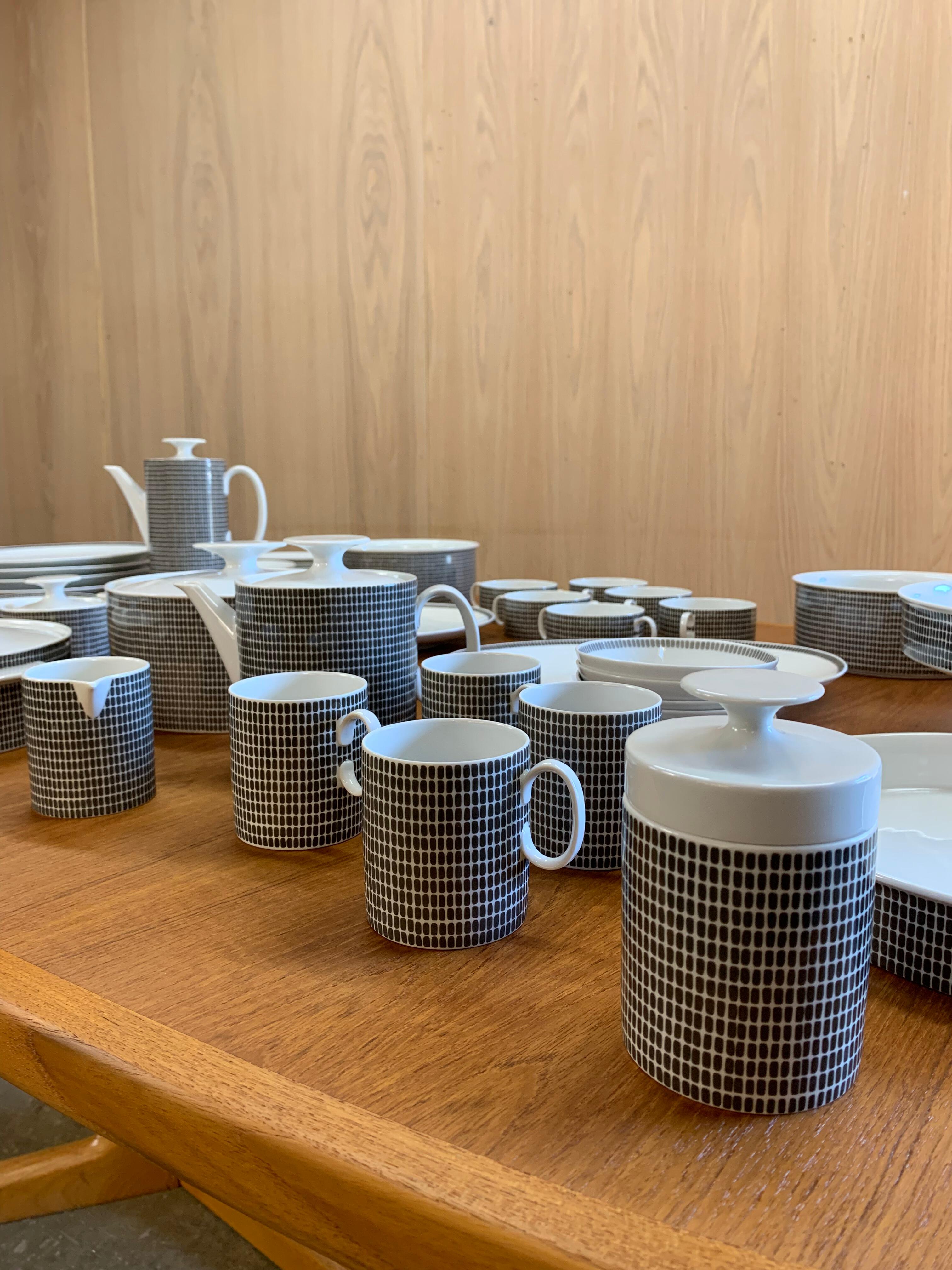 Mid-Century Modern Thomas Germany “Onyx Grey” – Complete Mid-Century Dinnerware Set For Sale
