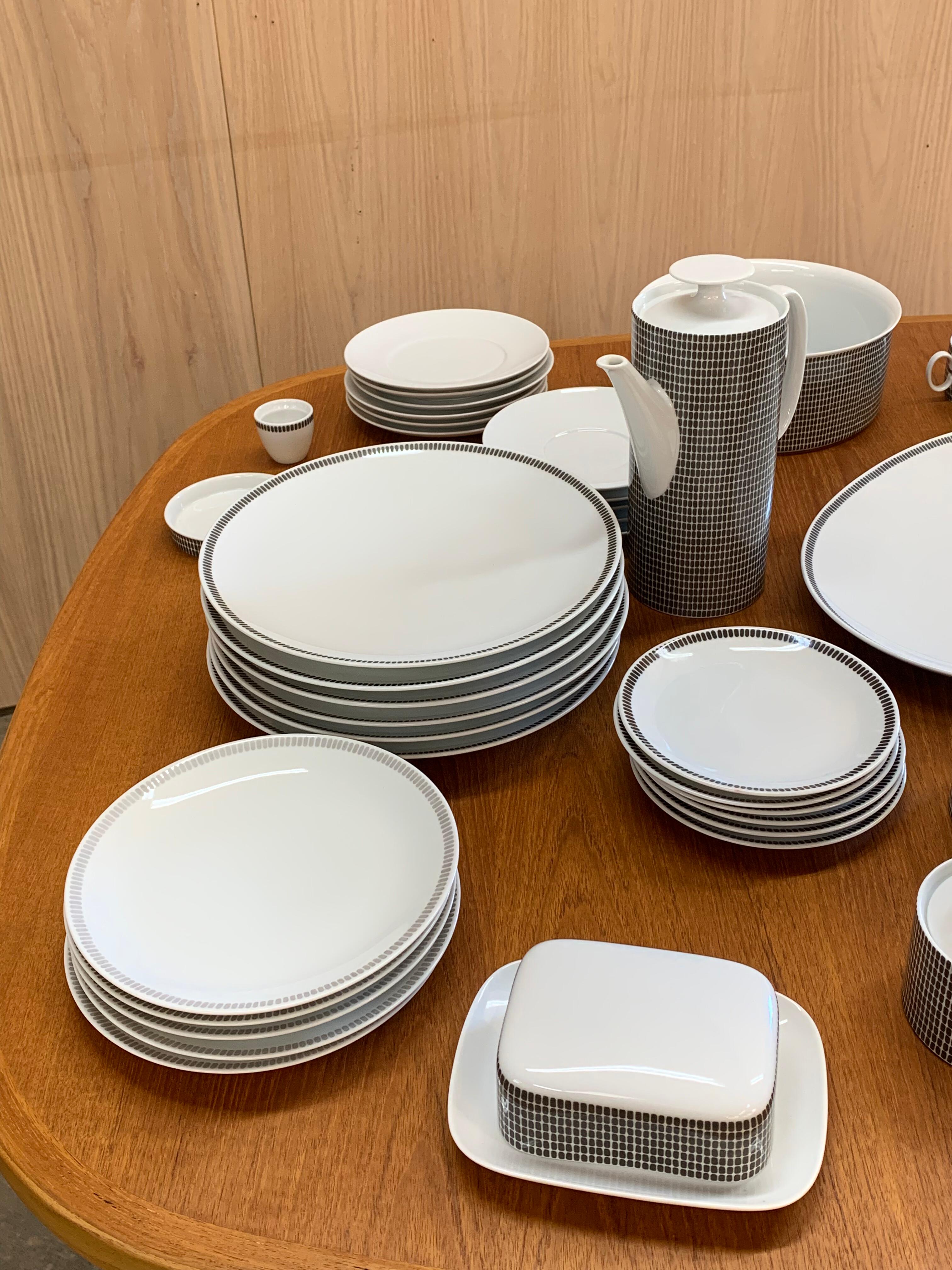 Thomas Germany “Onyx Grey” – Complete Mid-Century Dinnerware Set For Sale 1