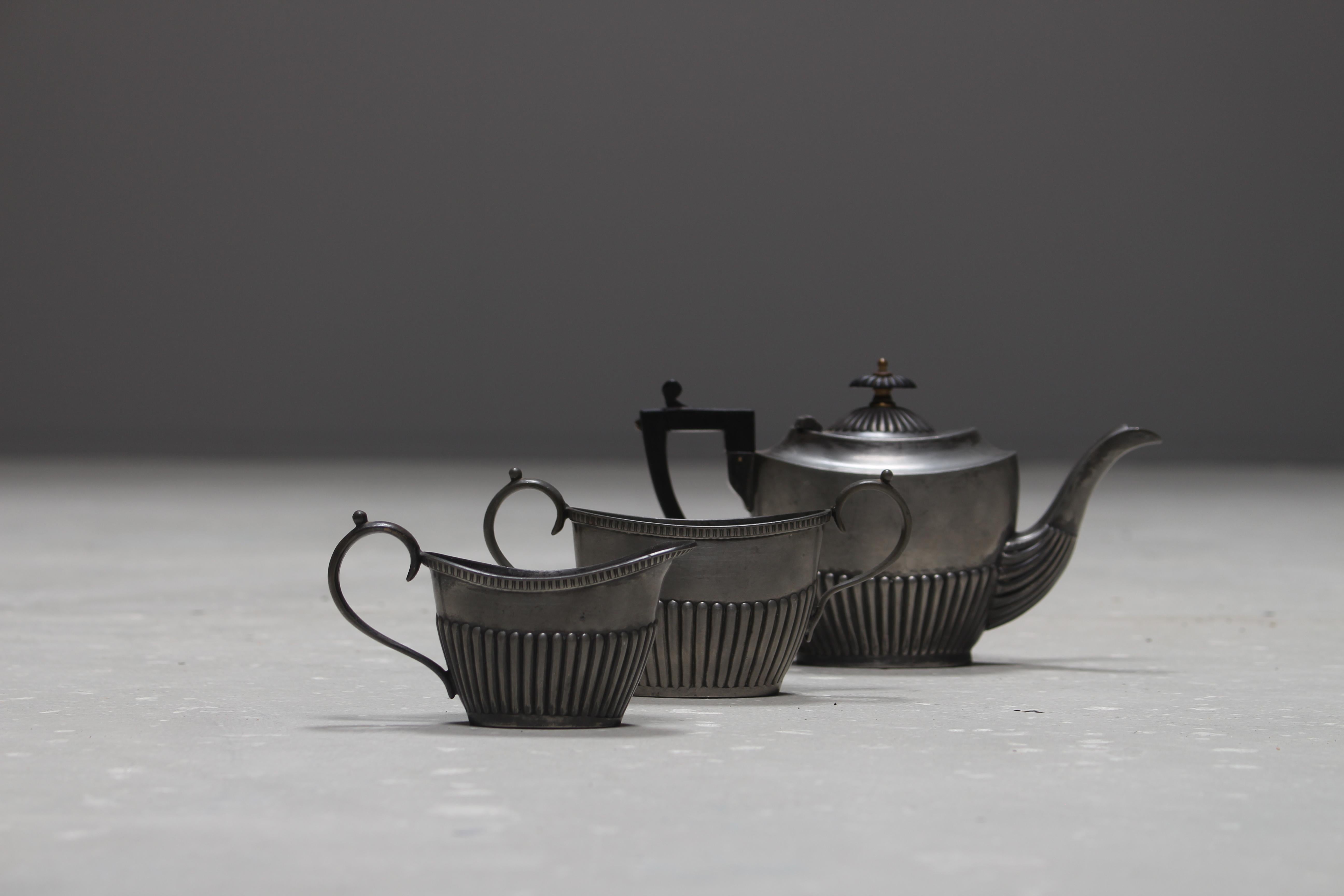 Thomas Henry Blake English Sheffield Silver Tea Set, 1910s For Sale 10