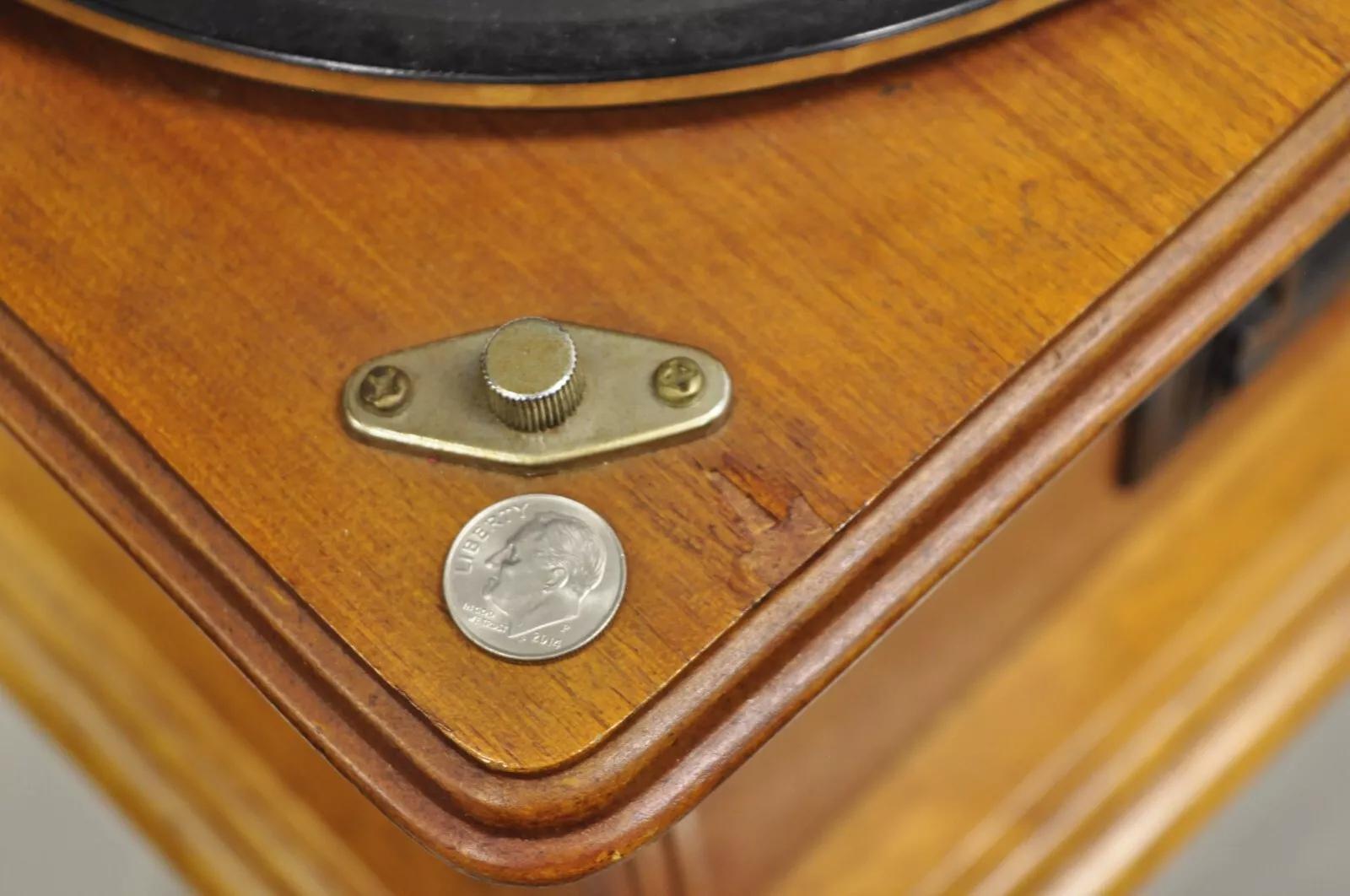 Thomas Home Phonograph Grammophon Replica Collector's Edition Radio-Kassettenspieler (Kunststoff)