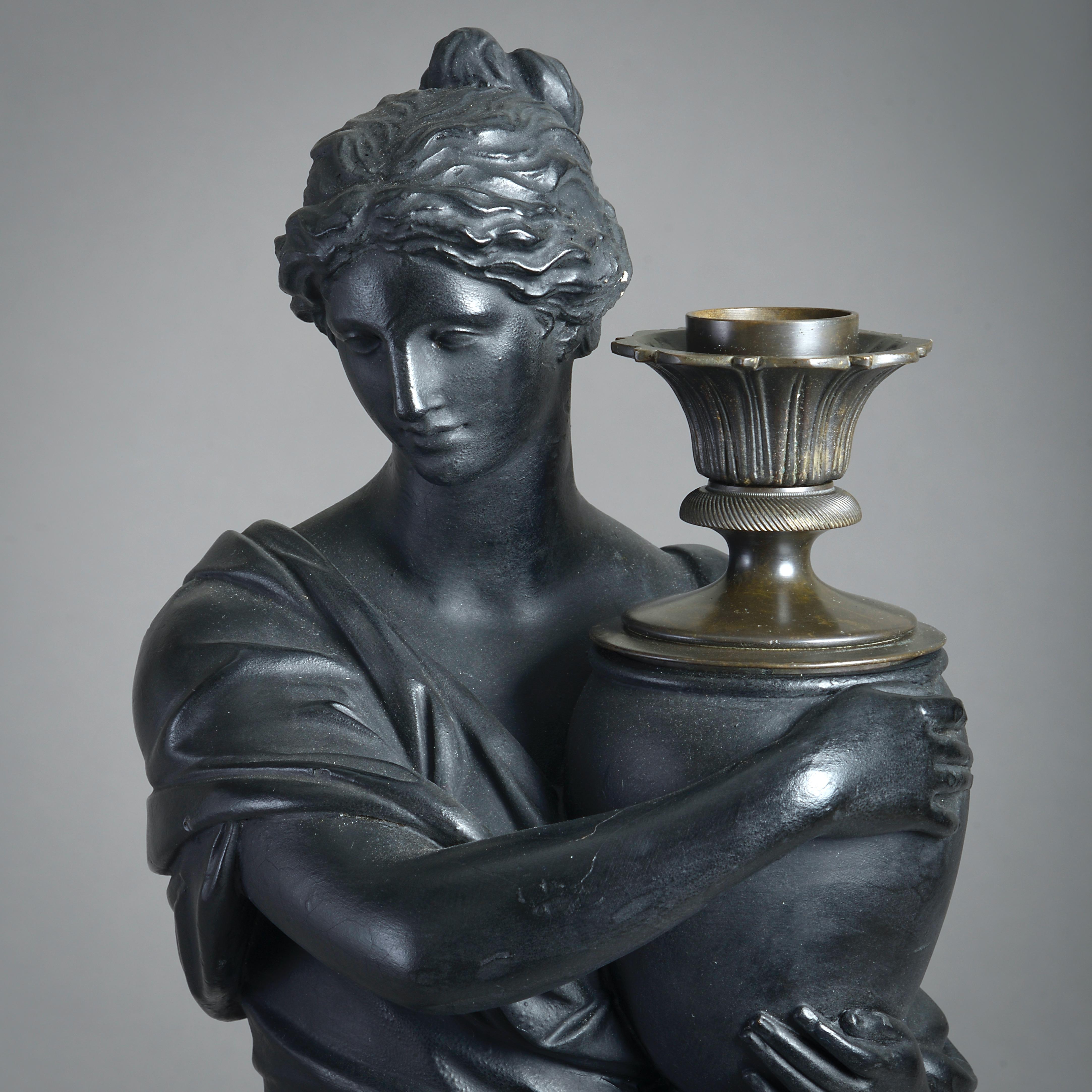 Intonaco Thomas Hopper Figura in gesso bronzato in vendita