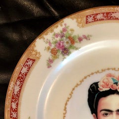 Frida Kahlo BUBBLE GUM