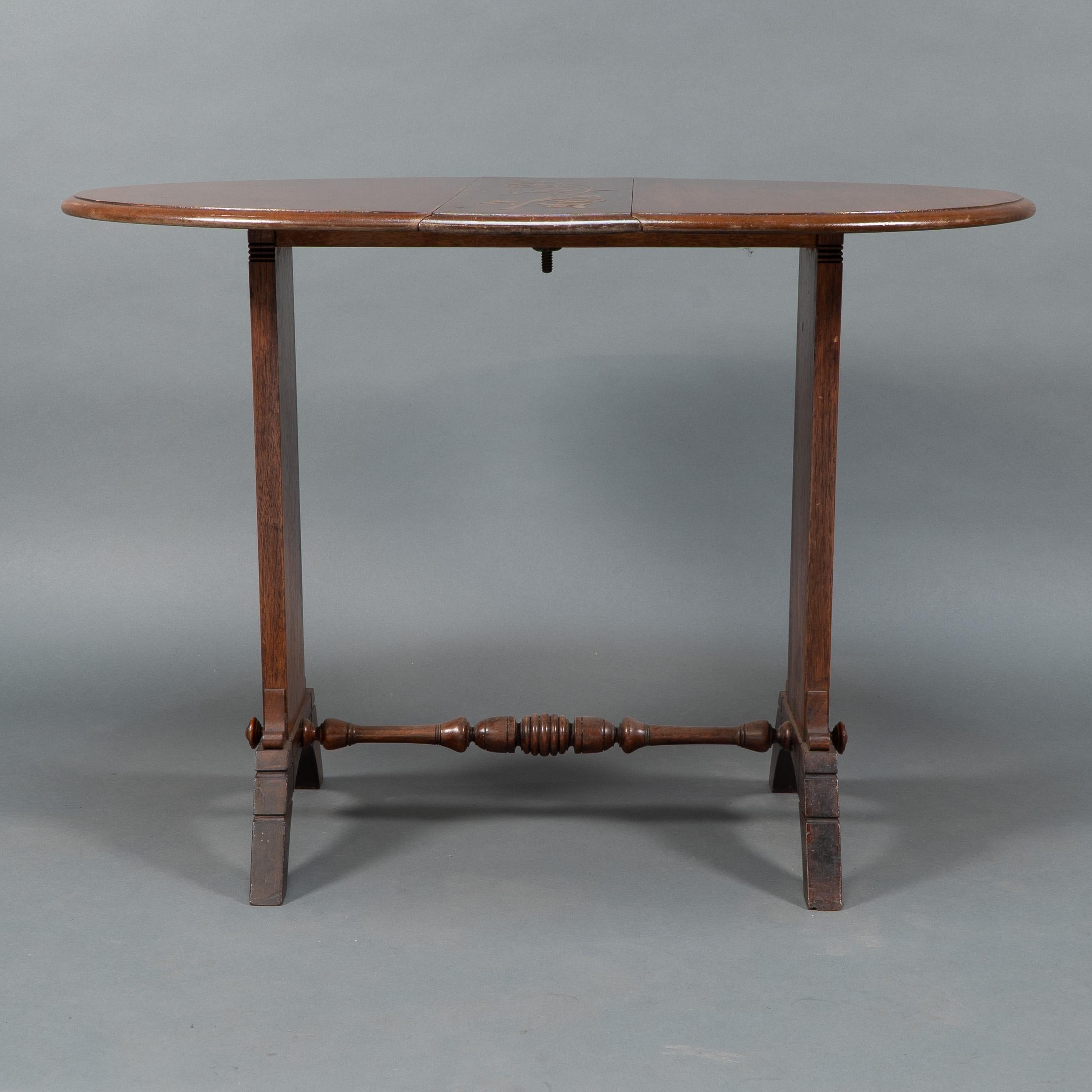 Thomas Jeckyll attri. Subtle Anglo-Japanese style drop leaf oak occasional table For Sale 11