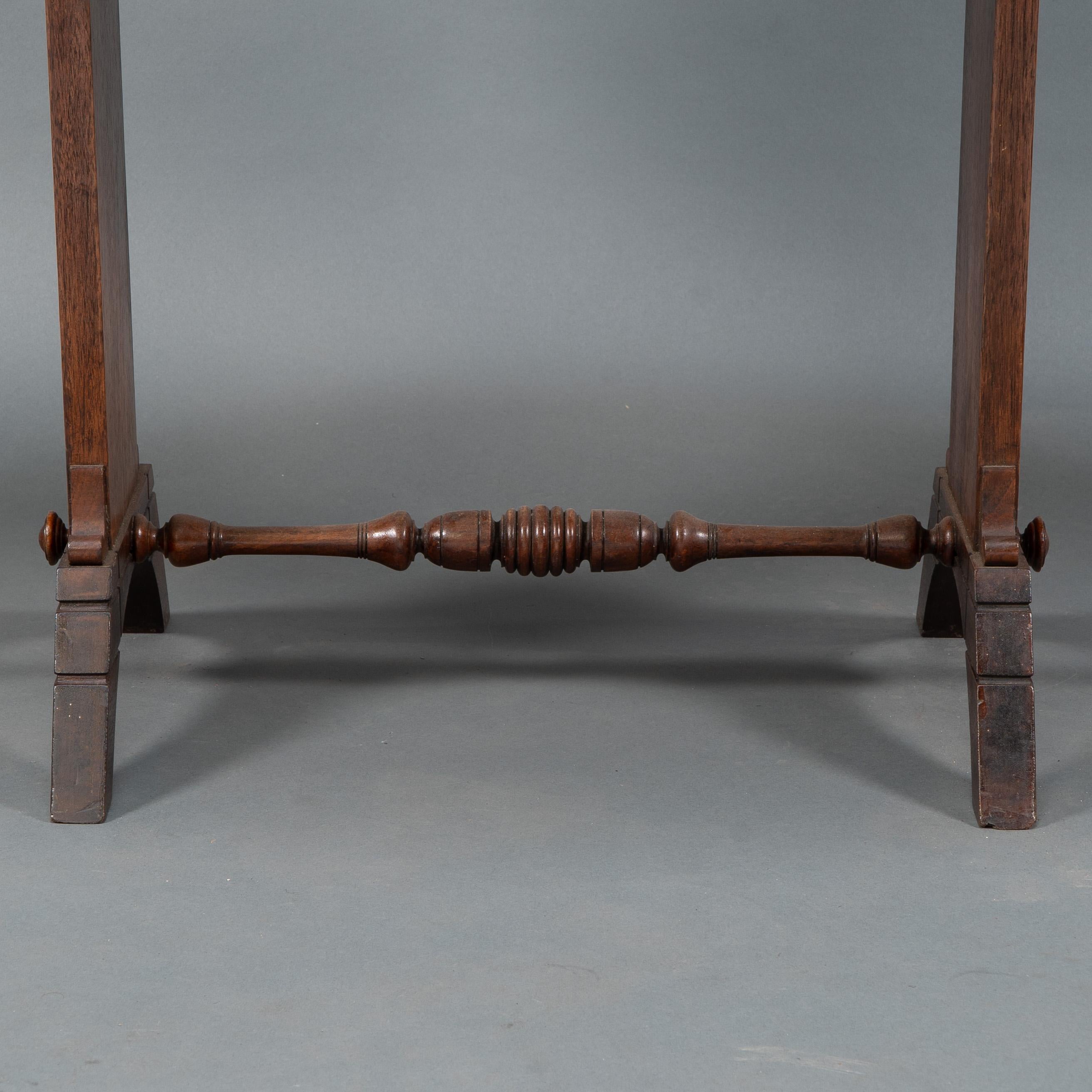 Thomas Jeckyll attri. Subtle Anglo-Japanese style drop leaf oak occasional table For Sale 12