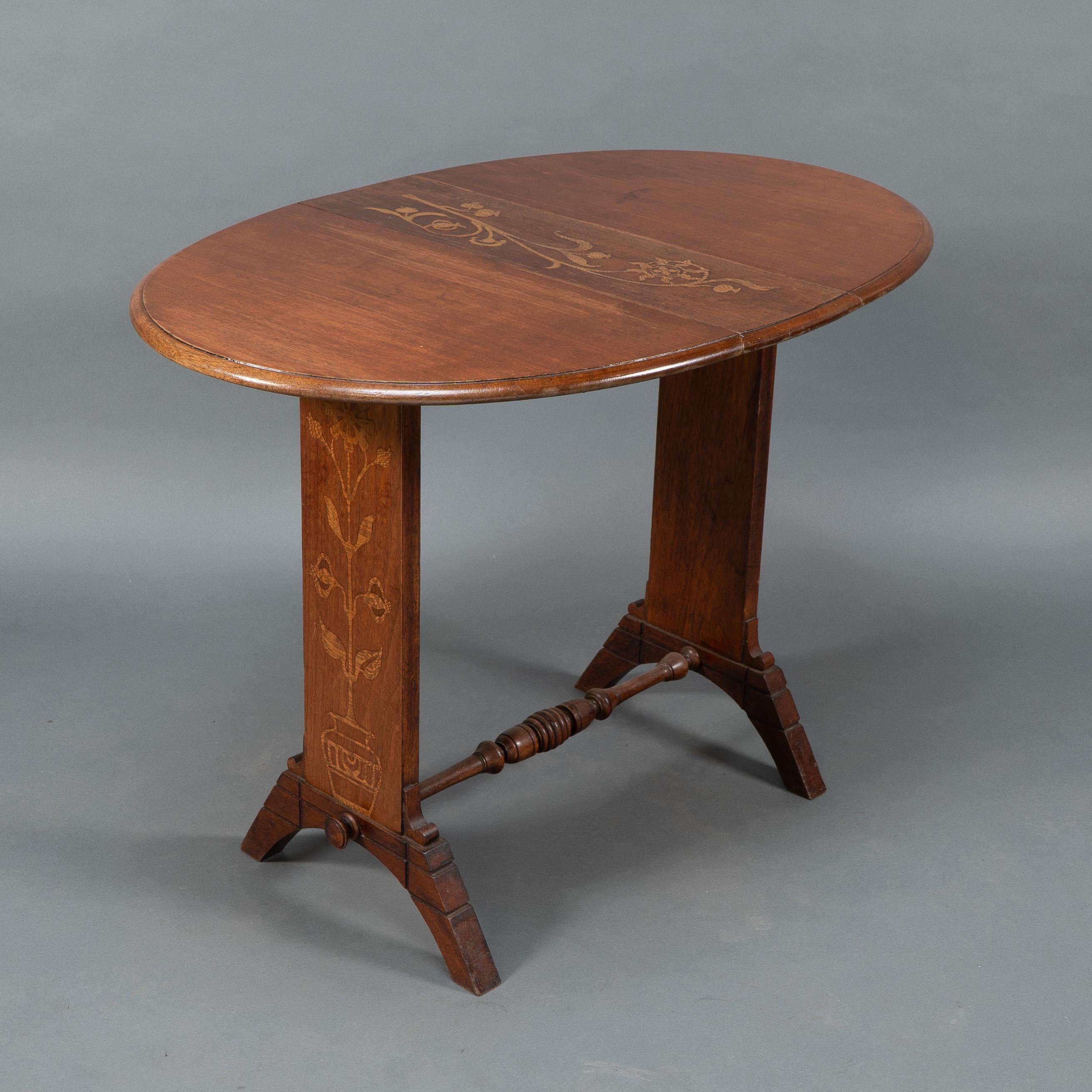 Oak Thomas Jeckyll attri. Subtle Anglo-Japanese style drop leaf oak occasional table For Sale