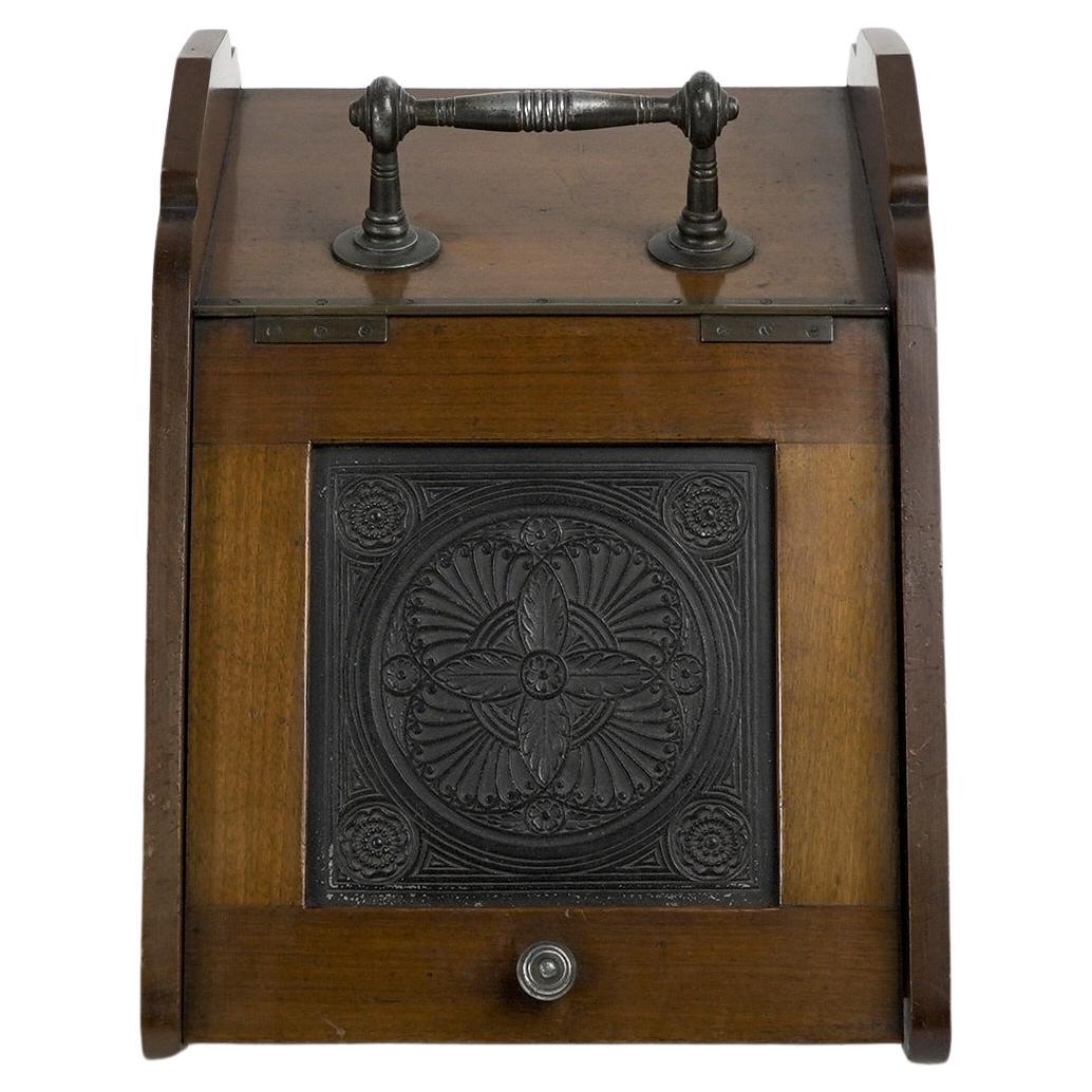 Thomas Jeckyll for Barnard Bishop and Barnard. A rare Aesthetic Walnut coal box For Sale 2