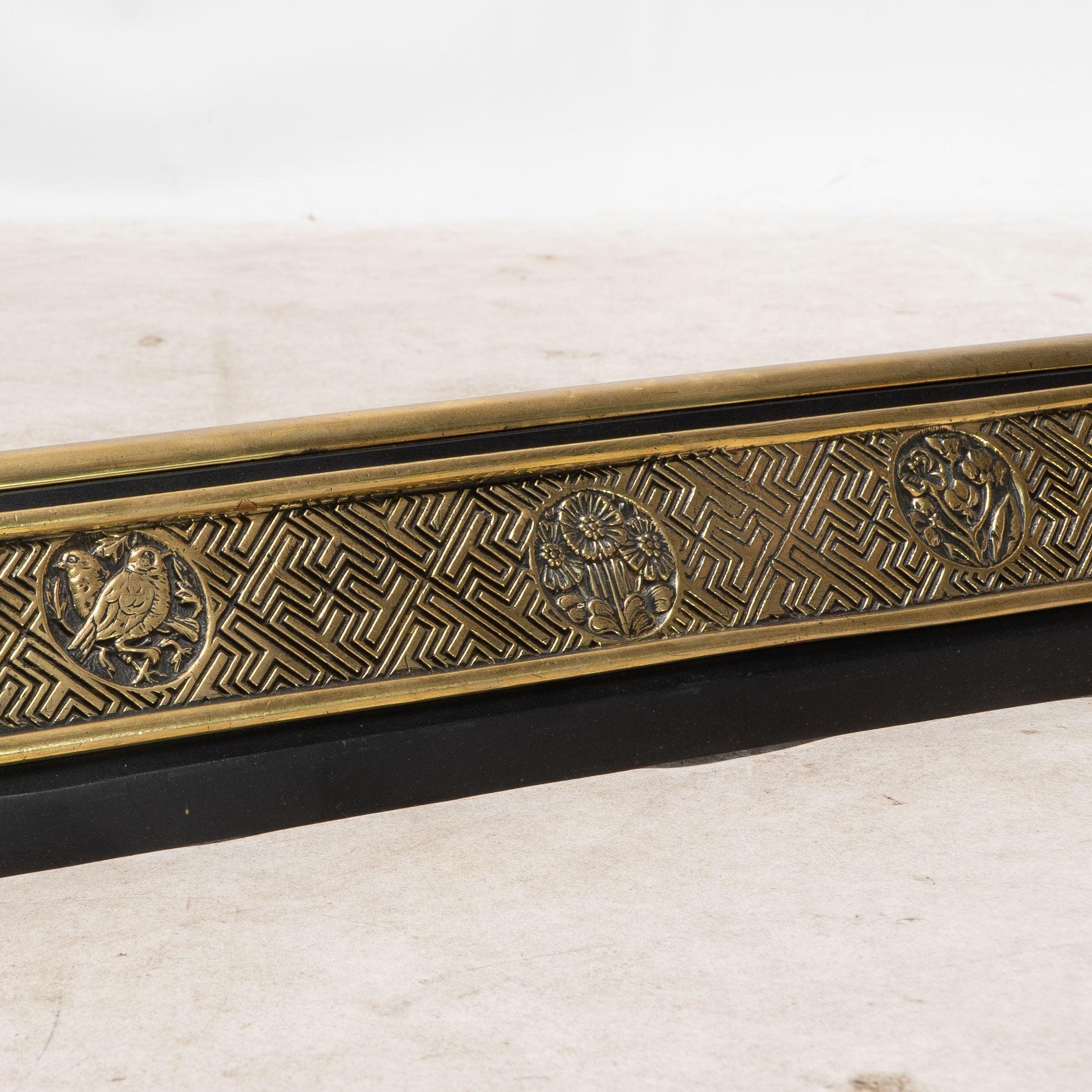 Thomas Jeckyll per Barnard Bishop & Barnard. Un parafango in ottone Aesthetic Movement in vendita 7