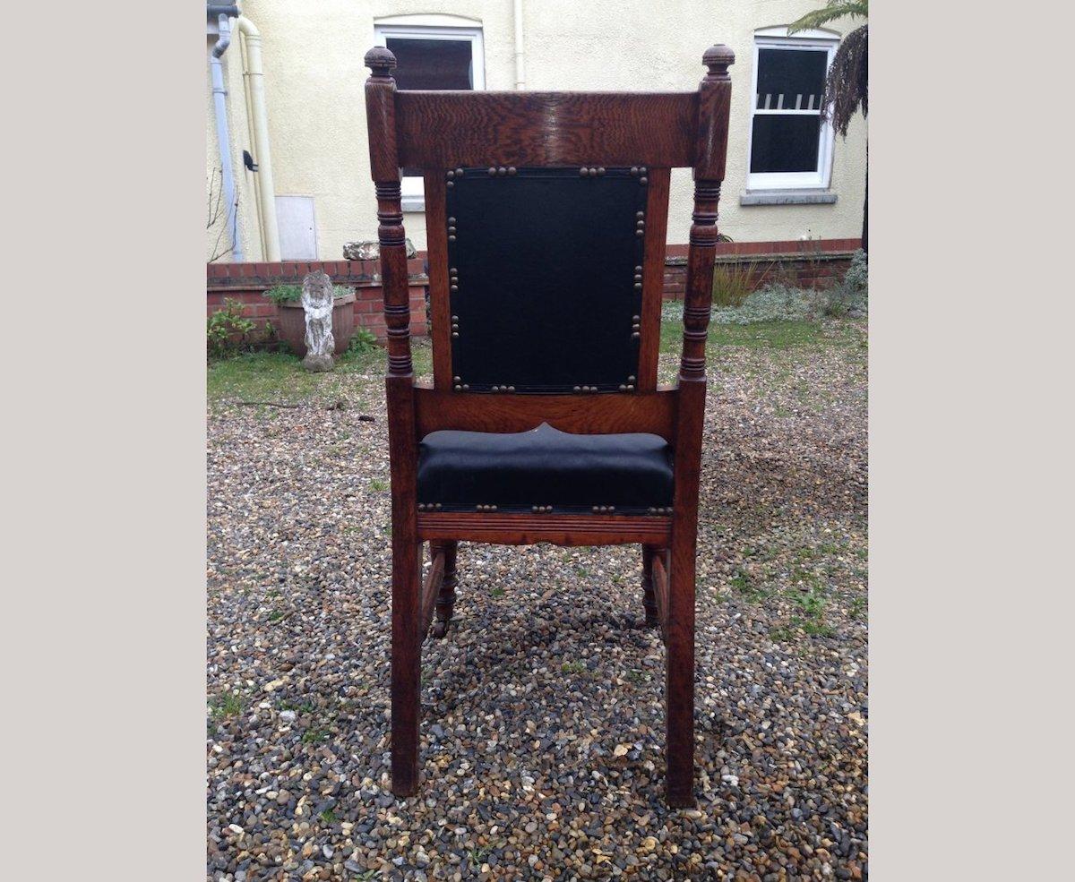 Thomas Jeckyll Style a Pair Aesthetic Movement Oak Dining Chairs with Sunflowers In Good Condition For Sale In London, GB