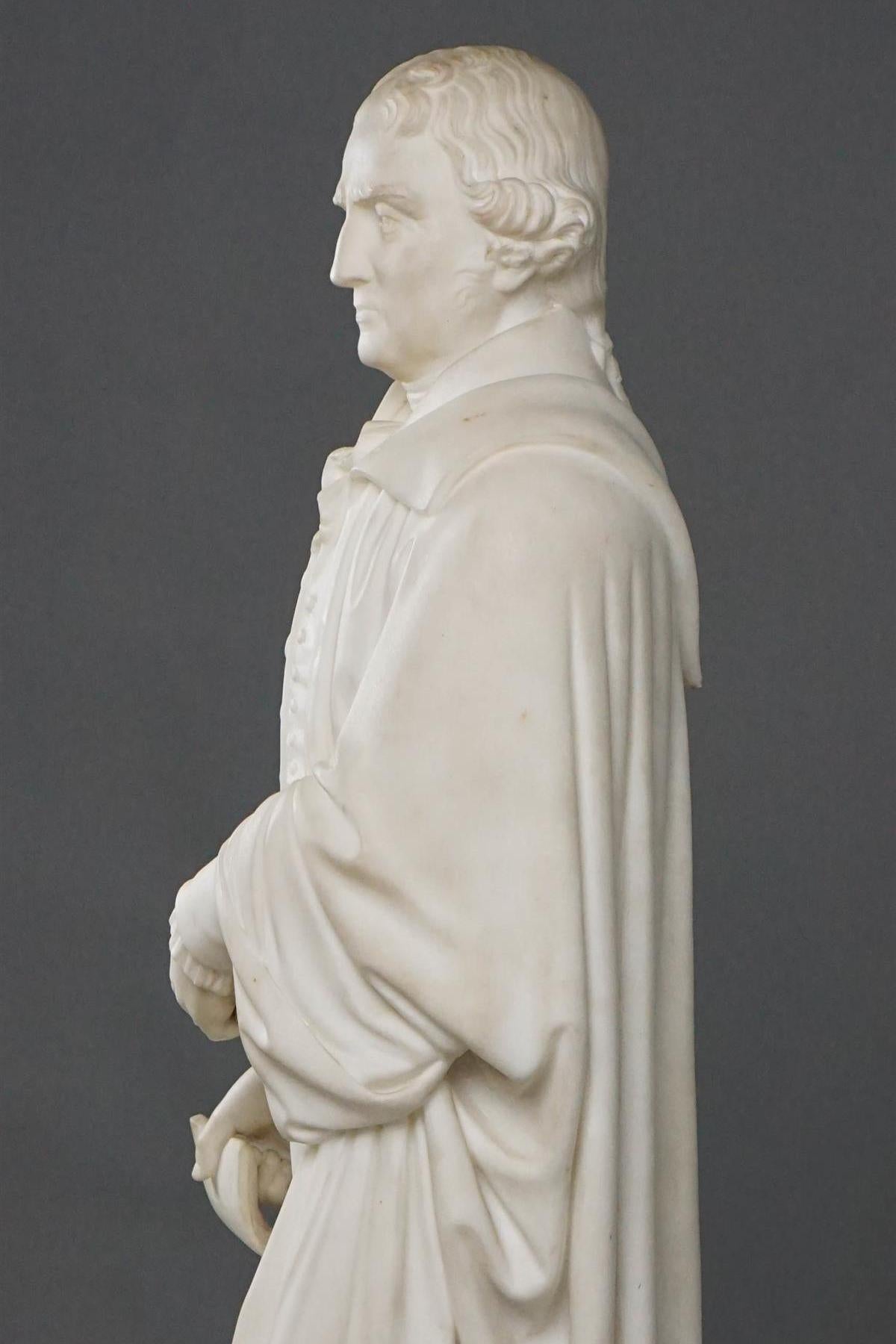 Thomas Jefferson White Marble Figure Holding the Declaration of Independence In Good Condition In New York, NY