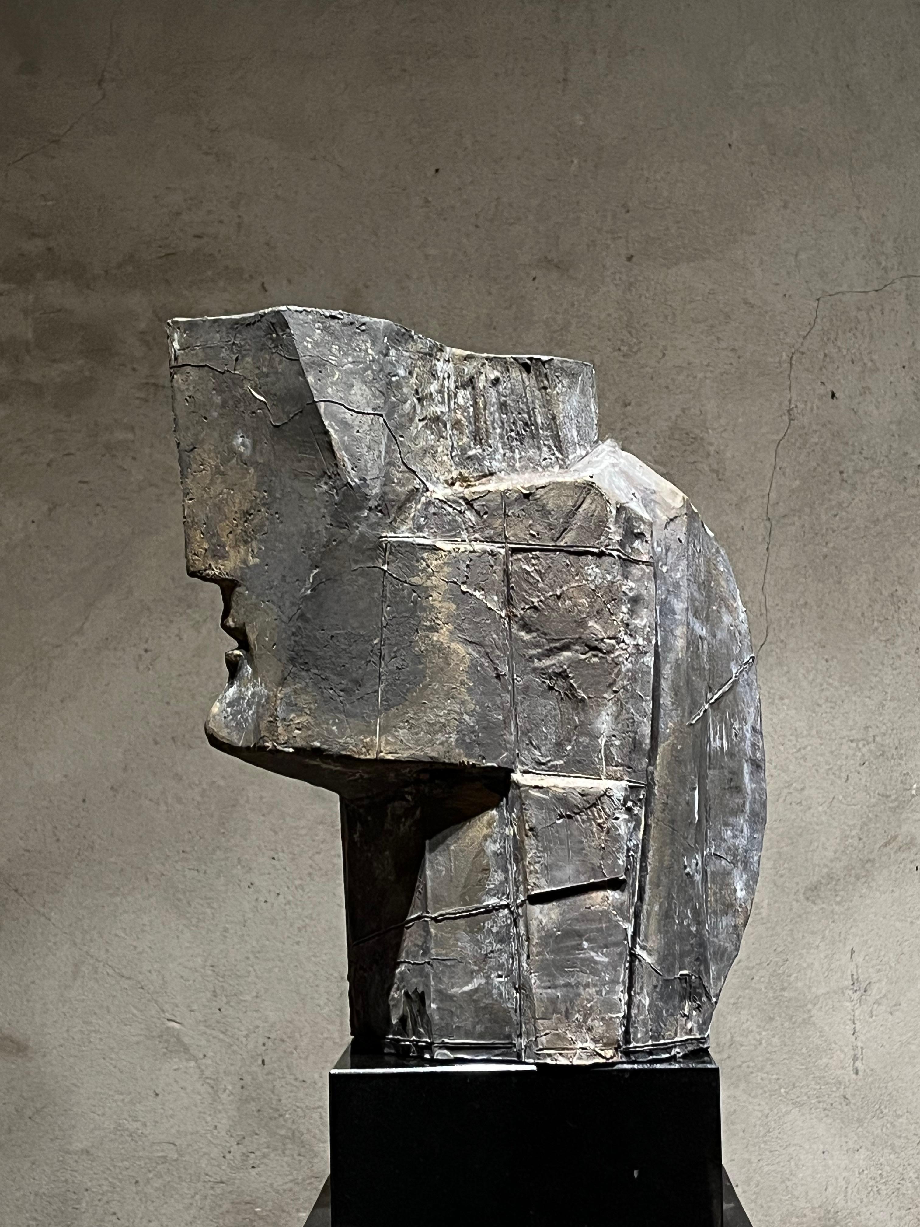 Bugbeeld ( Casted 2023 ) Bronze Sculpture Abstract Figurative Geometric In Stock For Sale 1