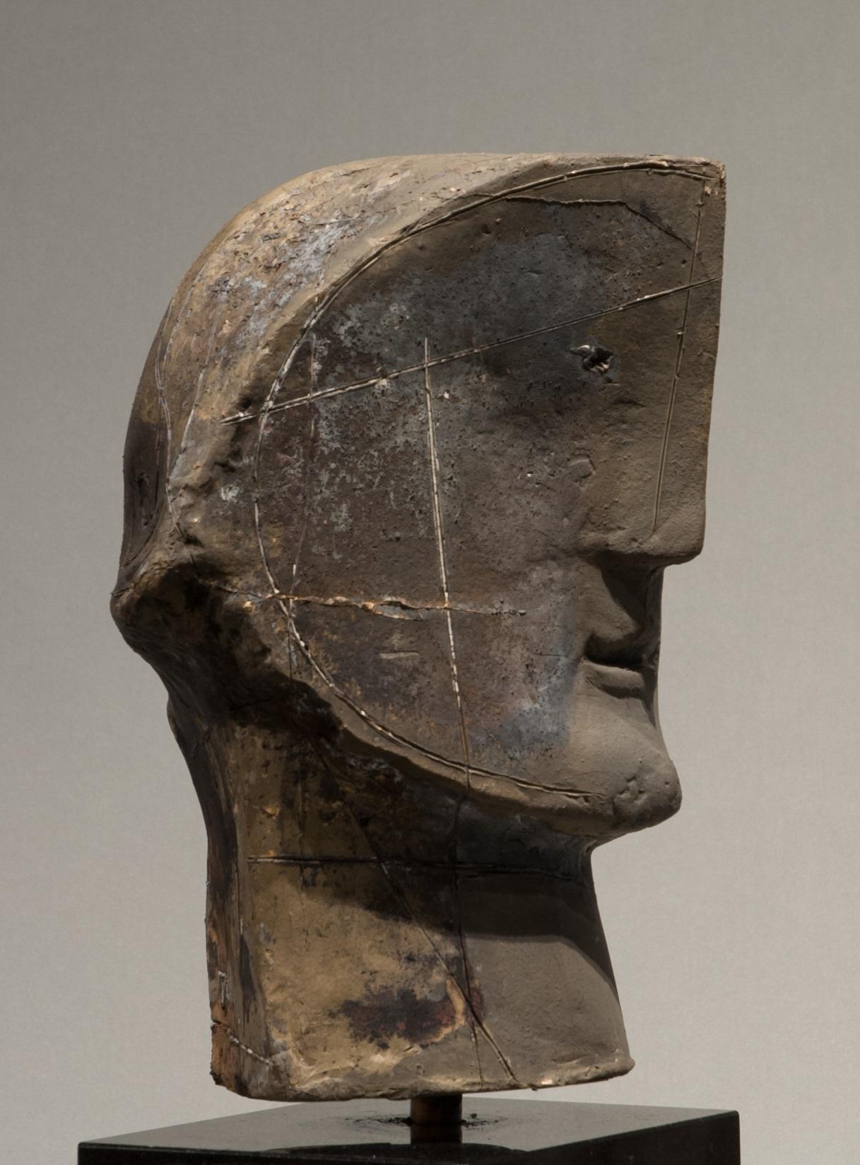Inner Circle (Casting Scale) Bronze Sculpture Figurative Abstract Head In Stock

Junghans (1956, Recklinghausen) creates abstract sculptures in stone, wood and bronze, mostly torsos and primal portraits, in a primitive, cubic and expressionistic