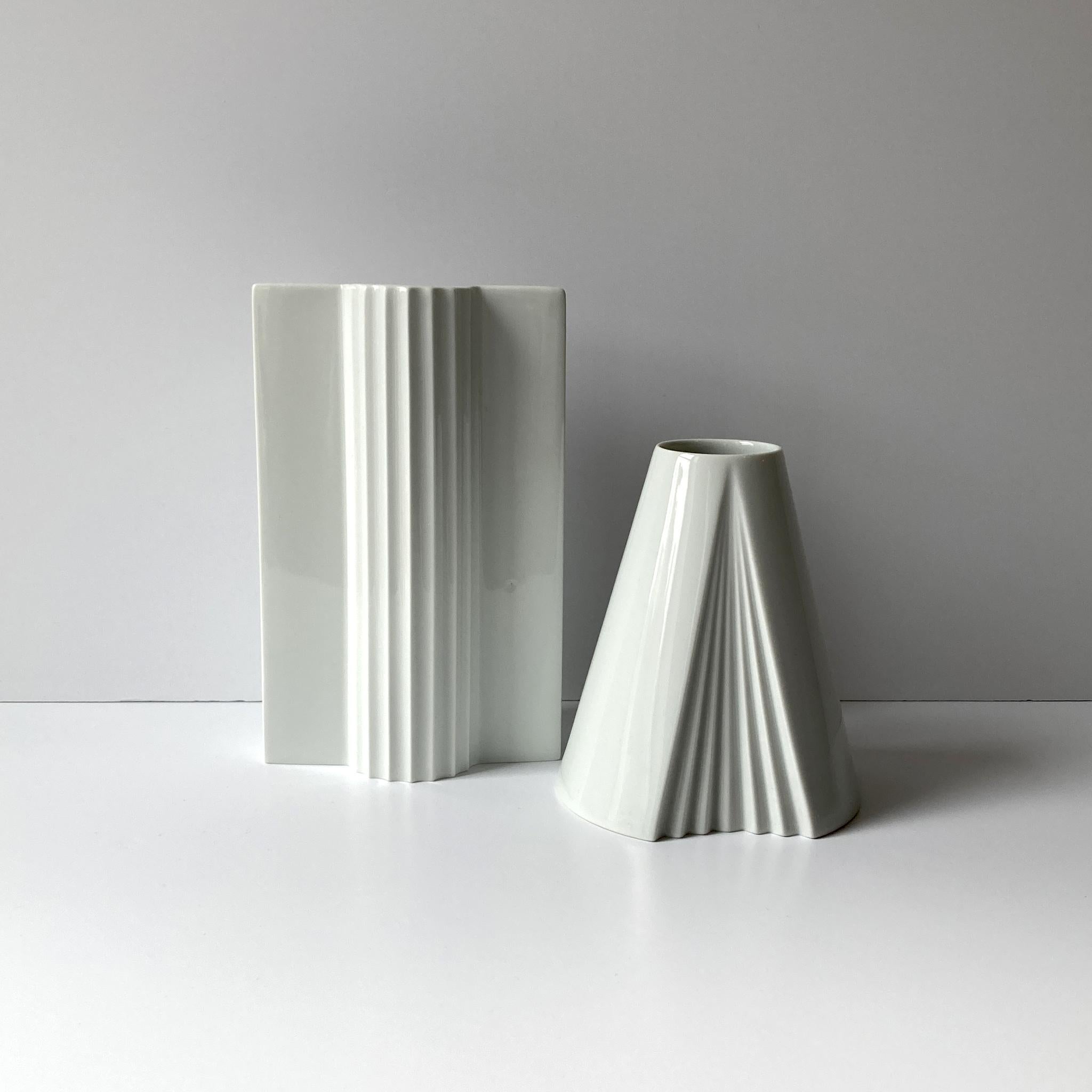 Mid-Century Modern Thomas Keramik White Rounded Porcelain Vase, Postmodern For Sale