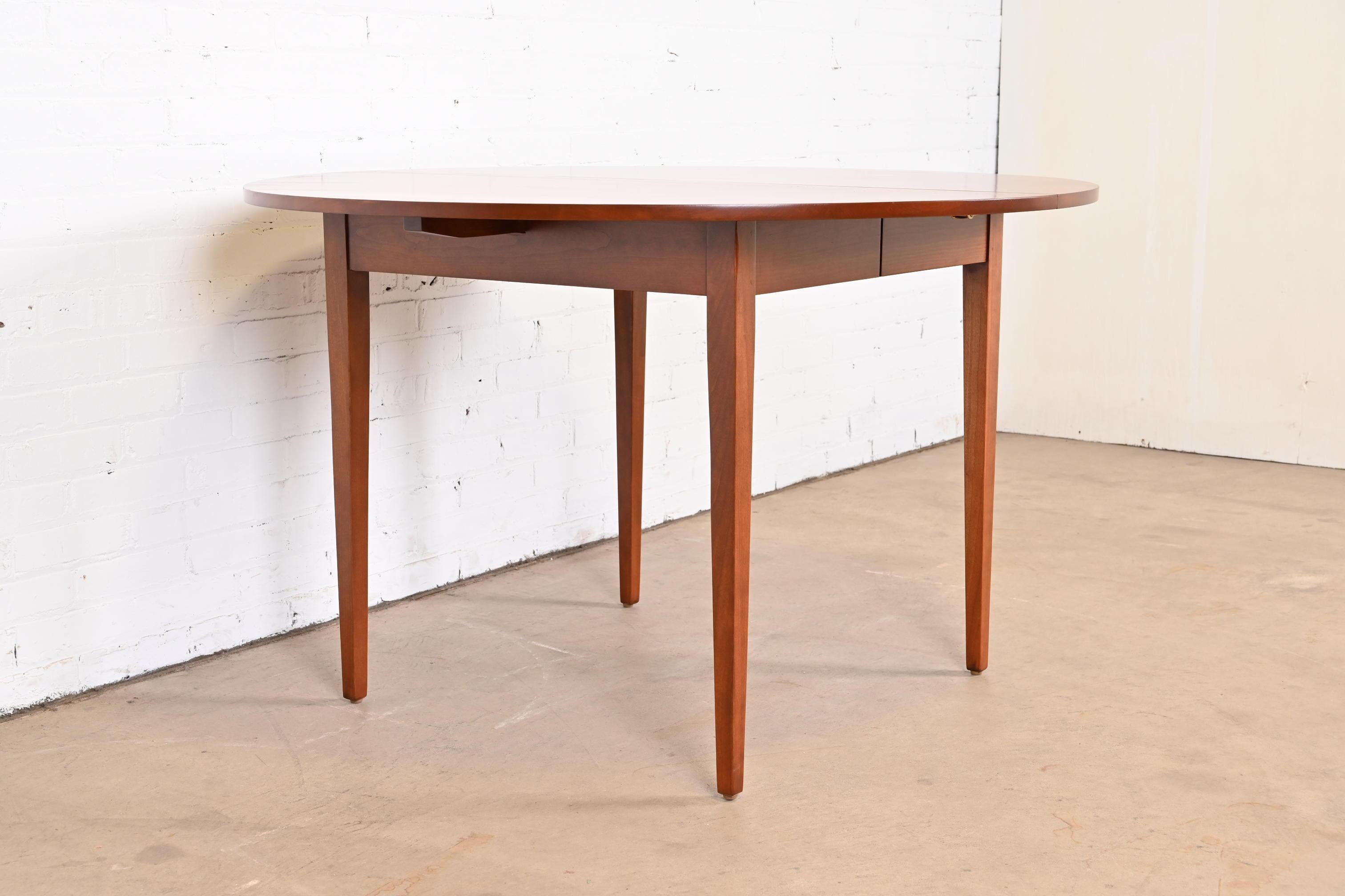Thomas Moser Shaker Studio Crafted Cherry Wood Dining Table, Newly Refinished 6