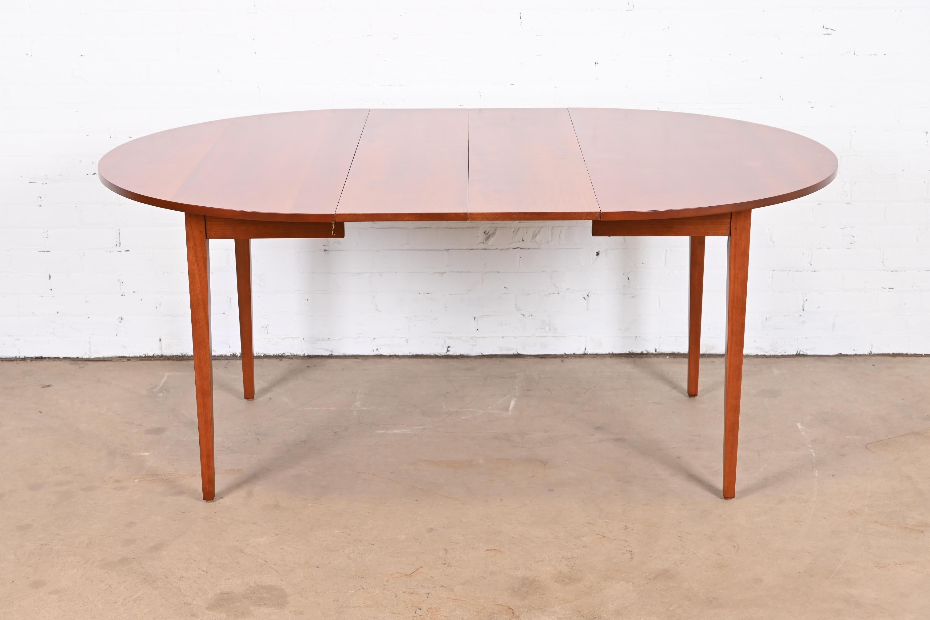 American Thomas Moser Shaker Studio Crafted Cherry Wood Dining Table, Newly Refinished