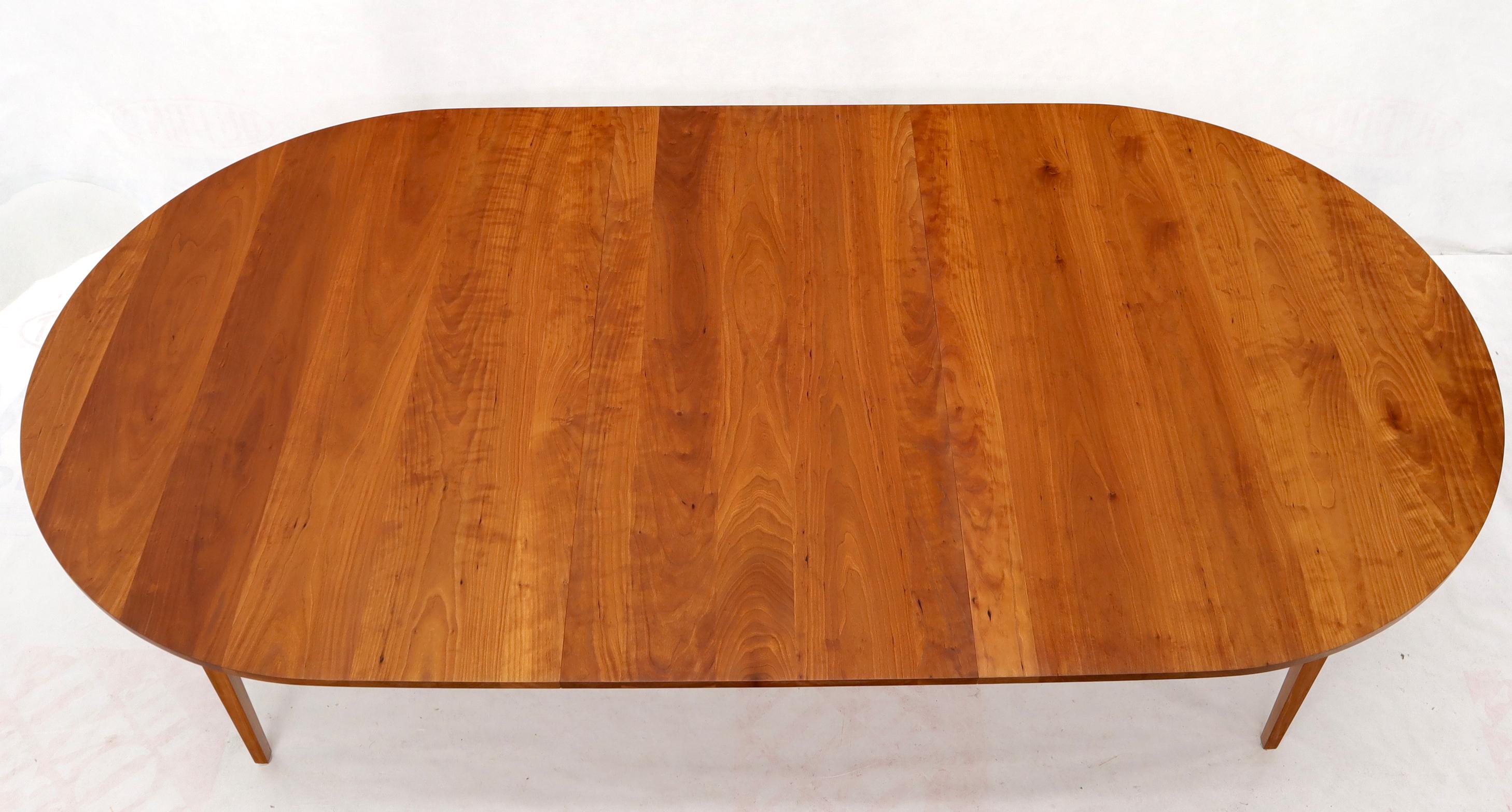 20th Century Thomas Moser Signed Oval Solid Cherry Dining Table with One Leaf