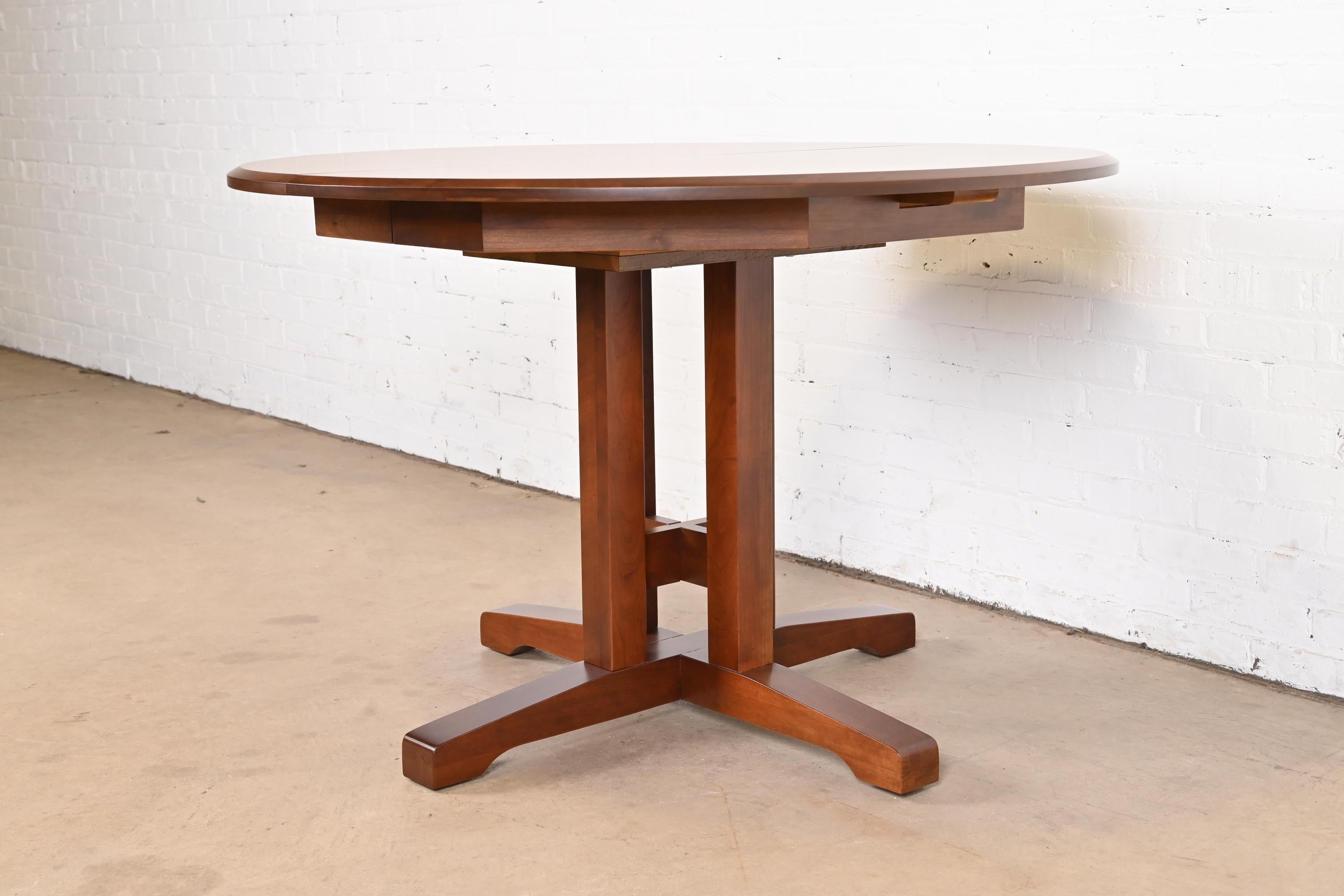 Thomas Moser Style Arts & Crafts Cherry Wood Pedestal Dining Table, Refinished For Sale 7
