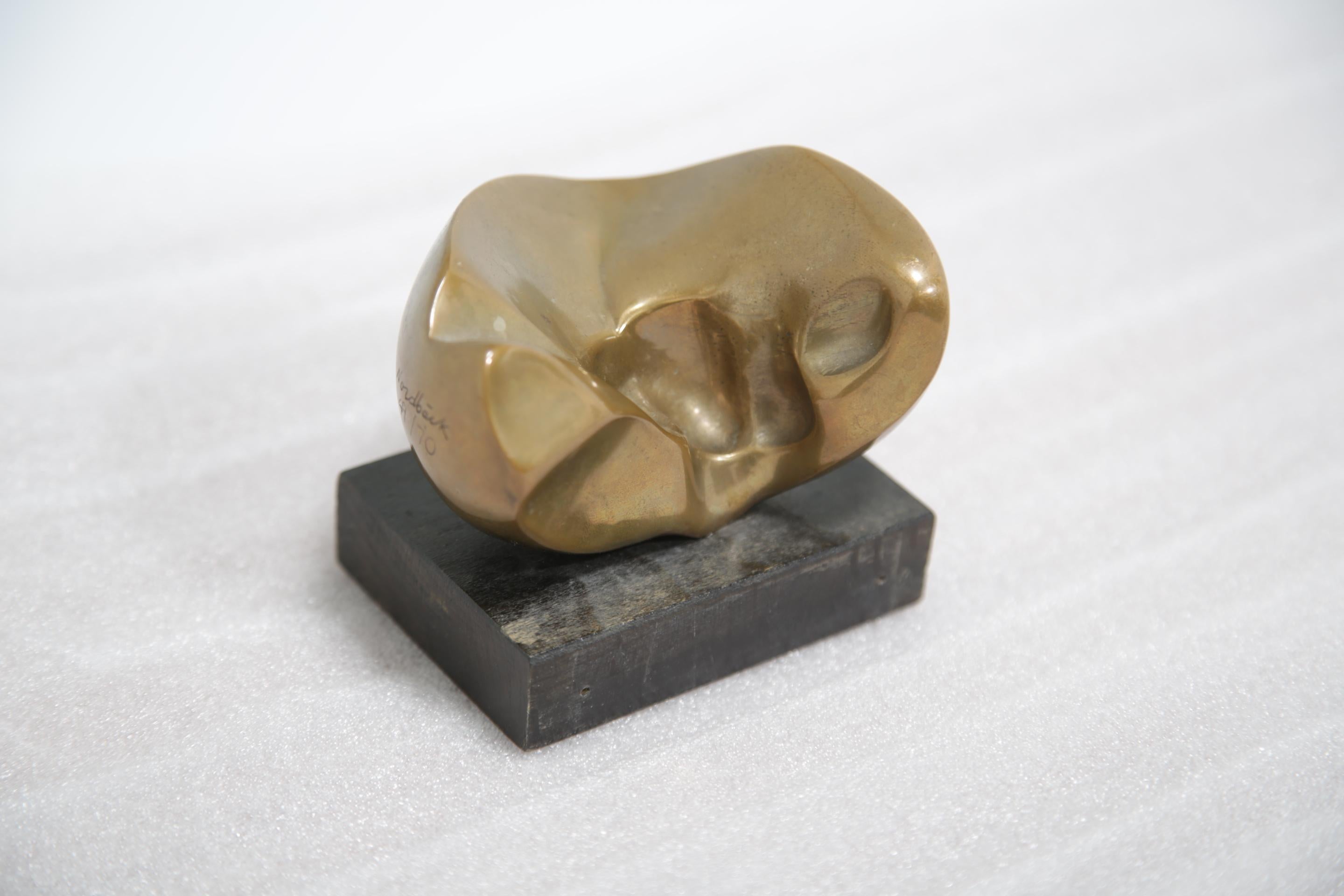 Thomas Nordbäck, Escultura de bronce, Forma orgánica firmada y numerada, edición de 70 ejemplares Moderno de mediados de siglo en venta