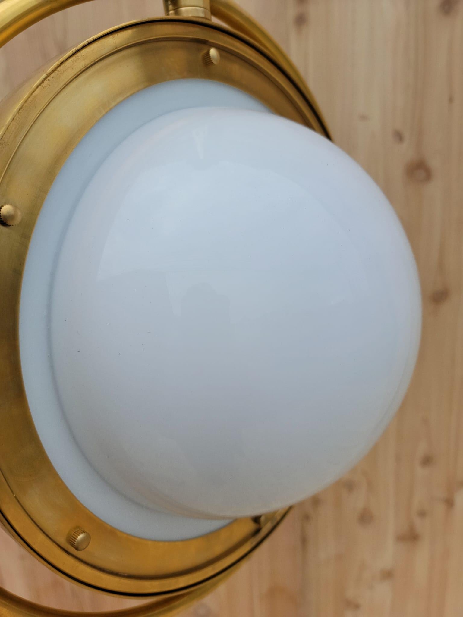Moderno Thomas O'Brien For Visual Comfort Signature Decca Medium Orbital Pendant Light in vendita