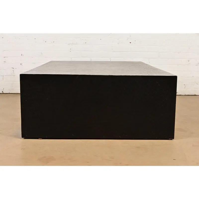 Thomas Pheasant for Baker Furniture Greek Key Black Lacquered Coffee Table en vente 5