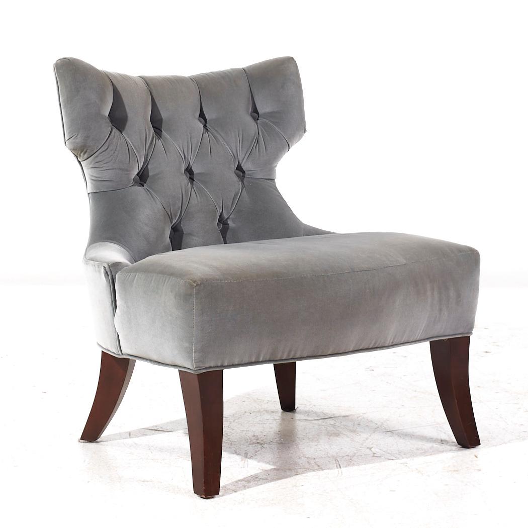Américain Thomas Pheasant for Baker Tufted Slipper Lounge Chairs - Paire en vente