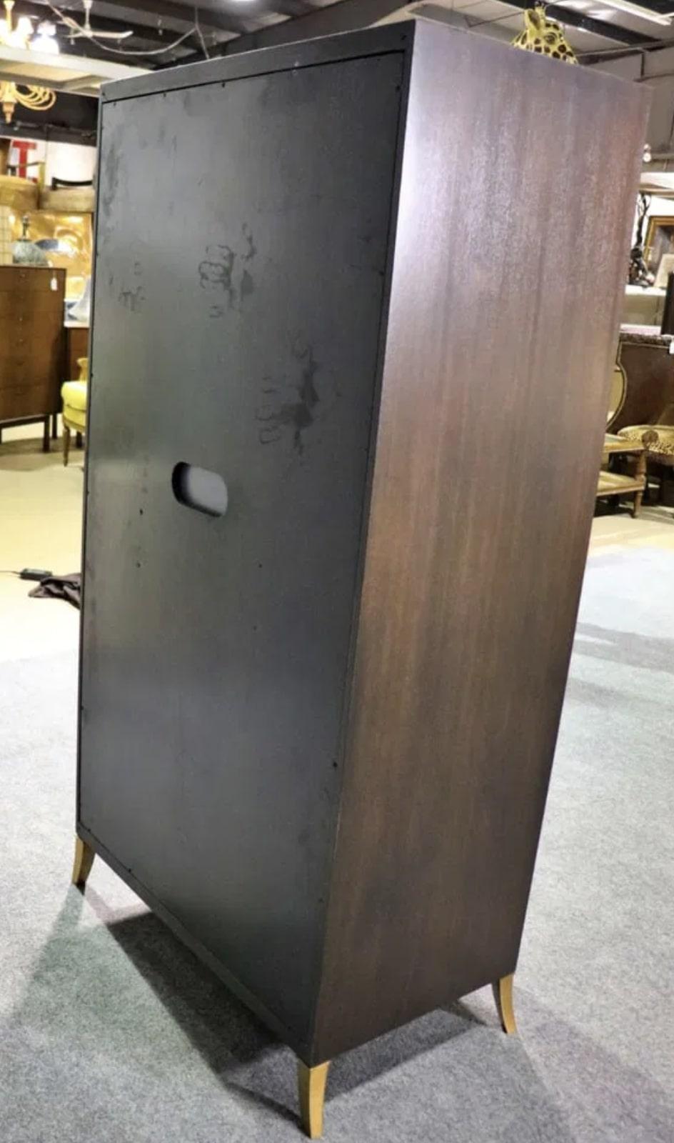 Collection Thomas The Collective Armoire/Bar en acajou (paire disponible) en vente 3