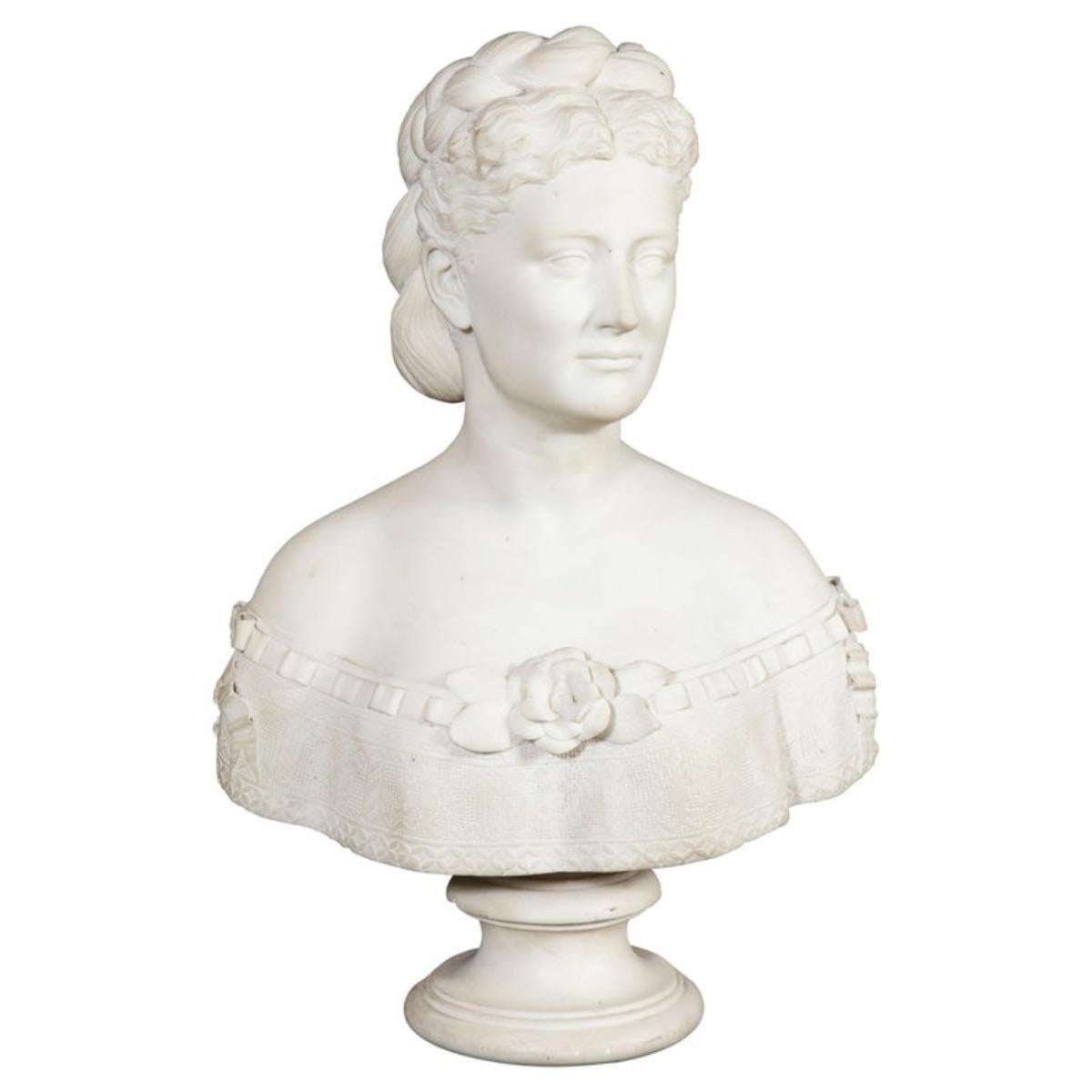 Thomas Ridgeway Gould (1818–1881): äußerst rare amerikanische Büste einer Frau aus weißem Marmor, um 1870.  

Darstellung einer schönen Frau mit doppelreihigem, zu einem Dutt geflochtenem Haar. Sehr gute Qualität, ein Meisterwerk, Museumsskulptur. 