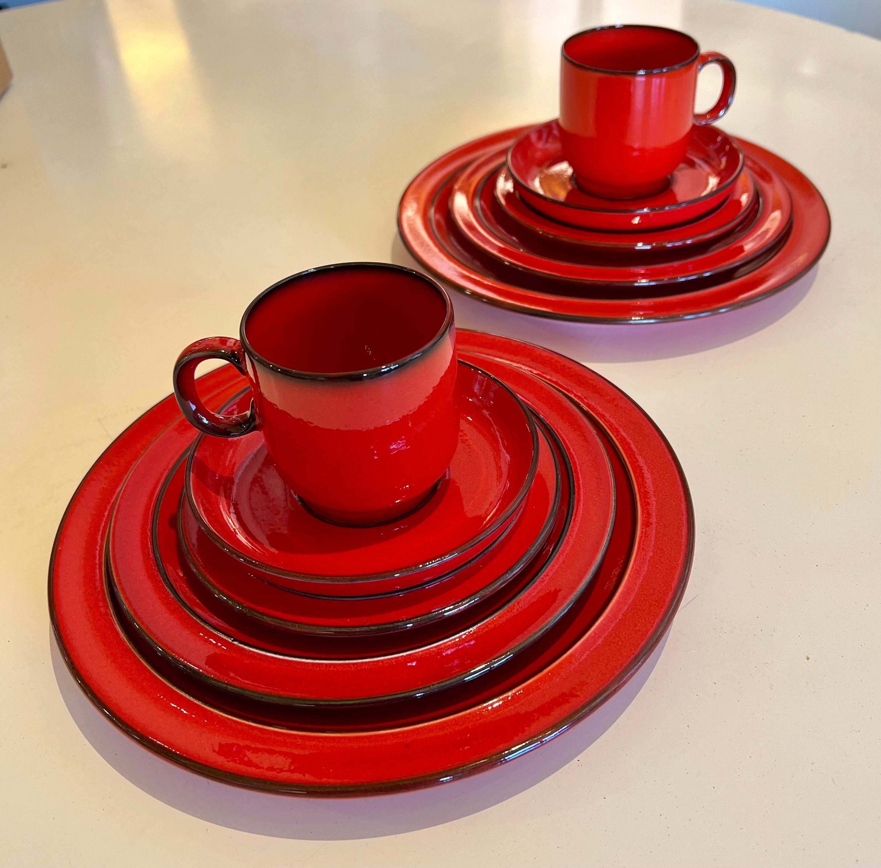 Nice set for 2 postmodern design very rare 10 pieces total, dinner, salad and dessert plates with 2 coups and saucers excellent condition.